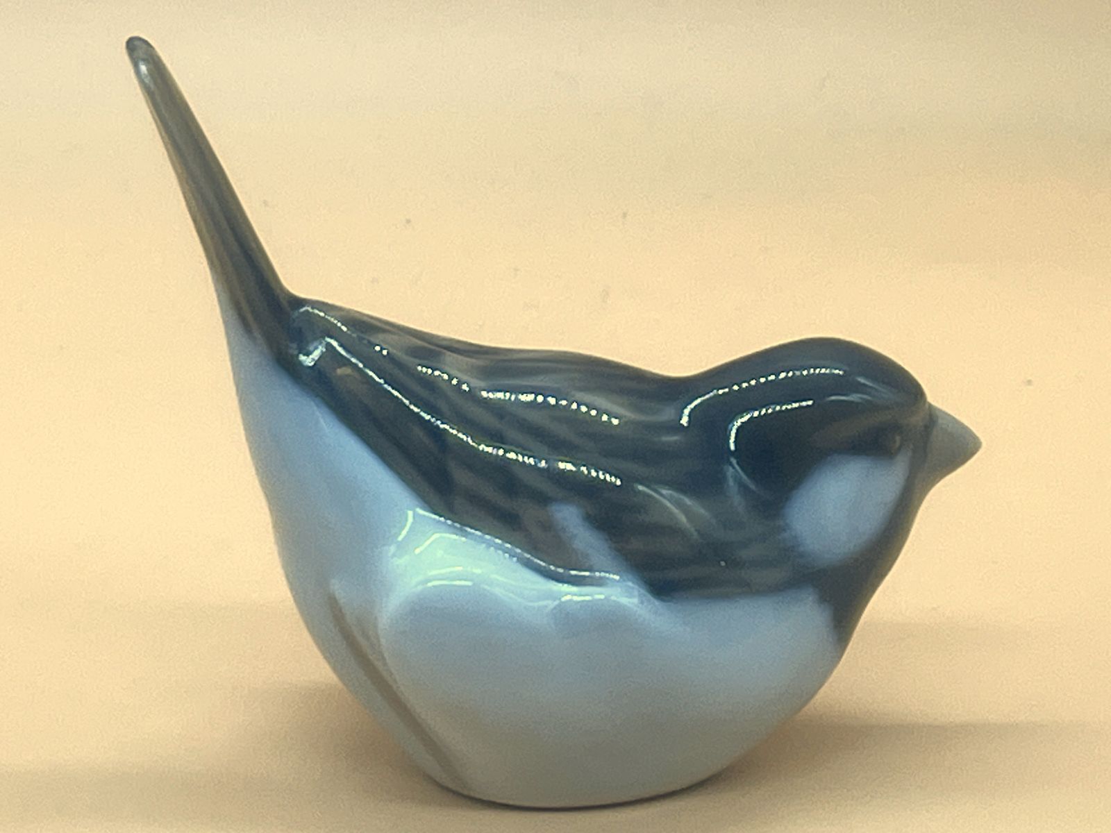 2 Royal Copenhagen Porcelain, Denmark Sparrow Bird Figures. 1081 Optimist & 1519 Pessimist. C1980 photo vinterior