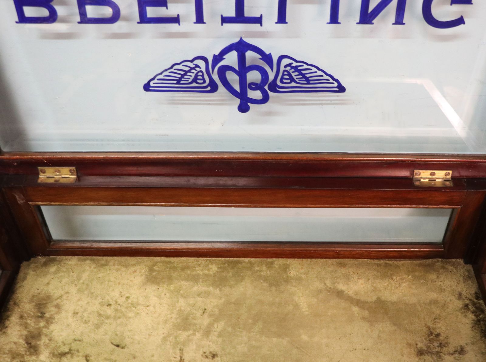 photo vinterior A Wonderful Vintage Bijouterie Display Table And Sign Written Detail For Breitling Watches.
