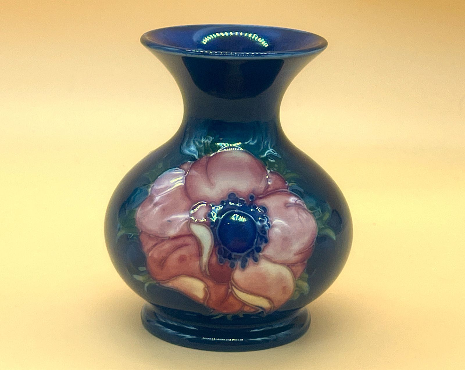 1930's Wm Moorcroft Pottery, Potter To Hm Queen Stamp On Base Anemone Design Vase.