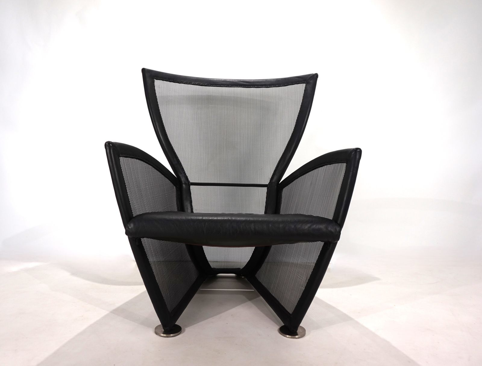 photo for sale Arflex Privè Armchair By Paolo Nava, 1987