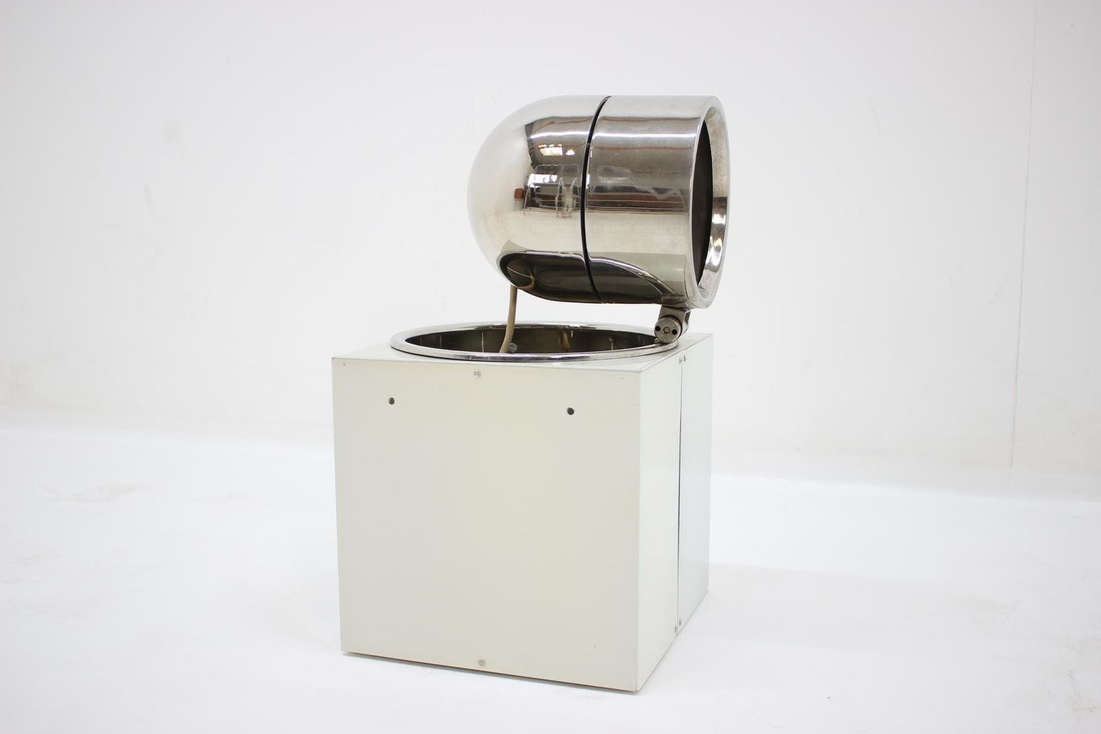 Rare Industrial Lamp By Arch. Ladislav Vrátník For Gallery Mánes (Prag), 1970s photo 426.0