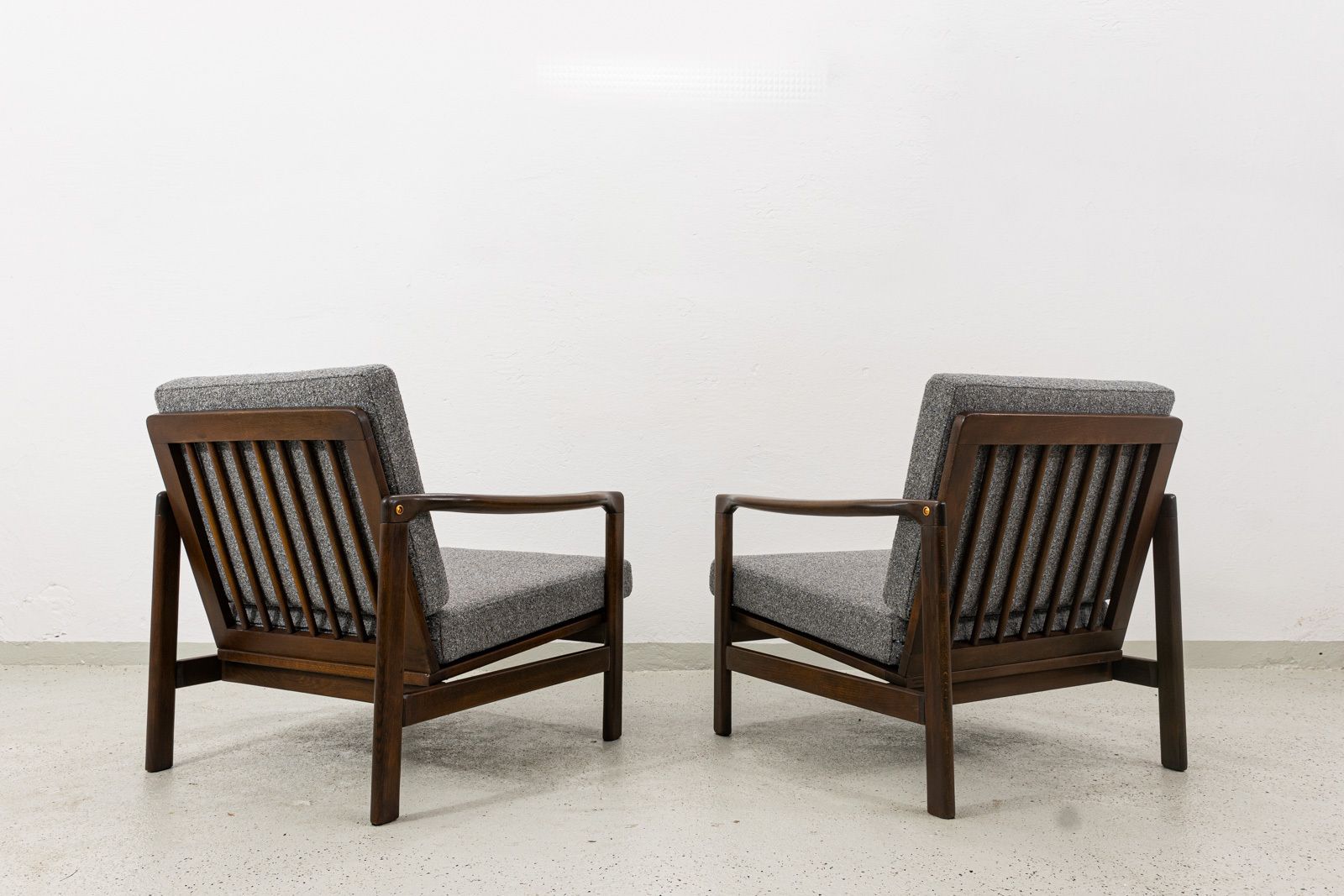 Mid Century Modern Armchairs By Zenon Bączyk, 1960's, Set Of 2 photo vinterior