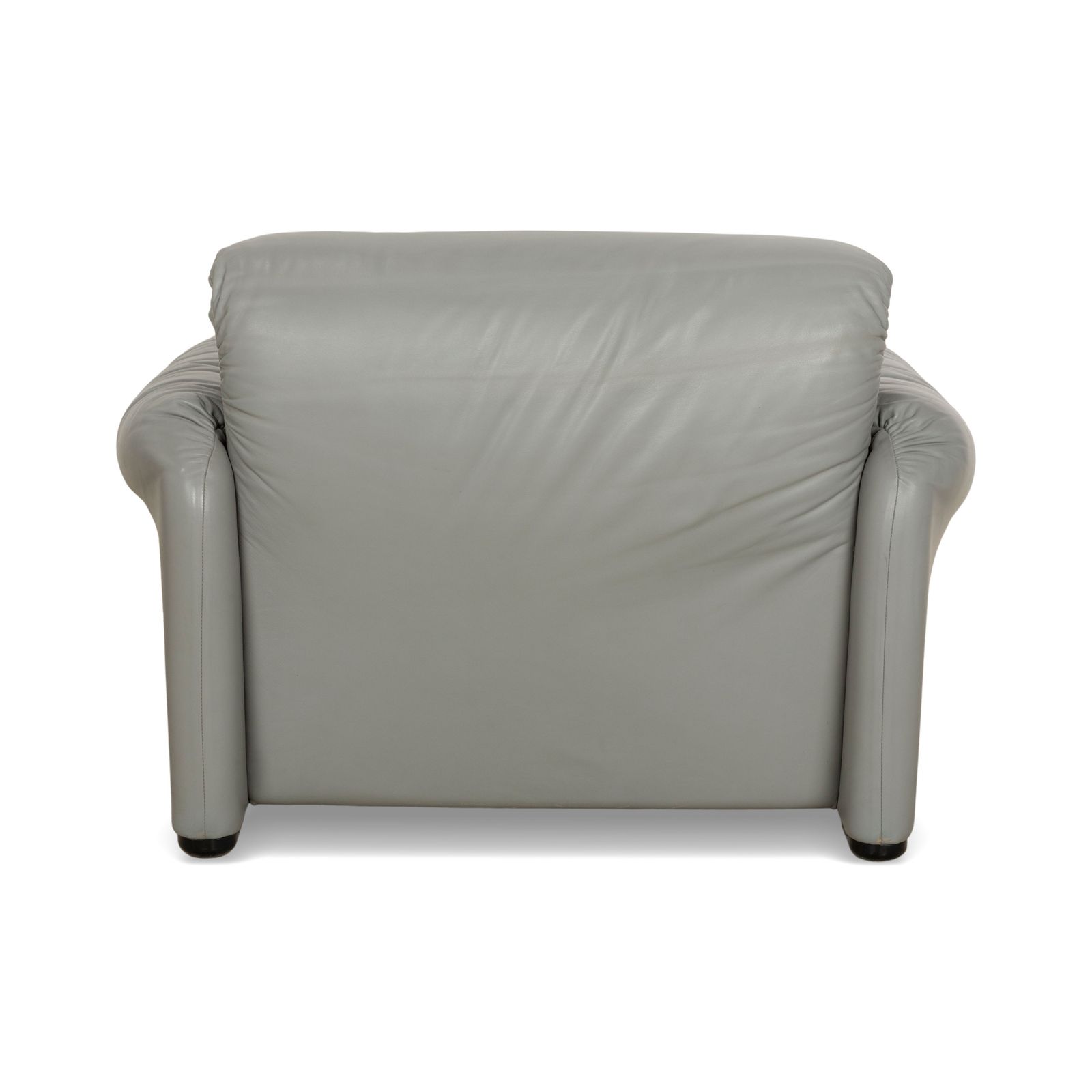photo furniture Cassina Maralunga Leather Armchair Grey