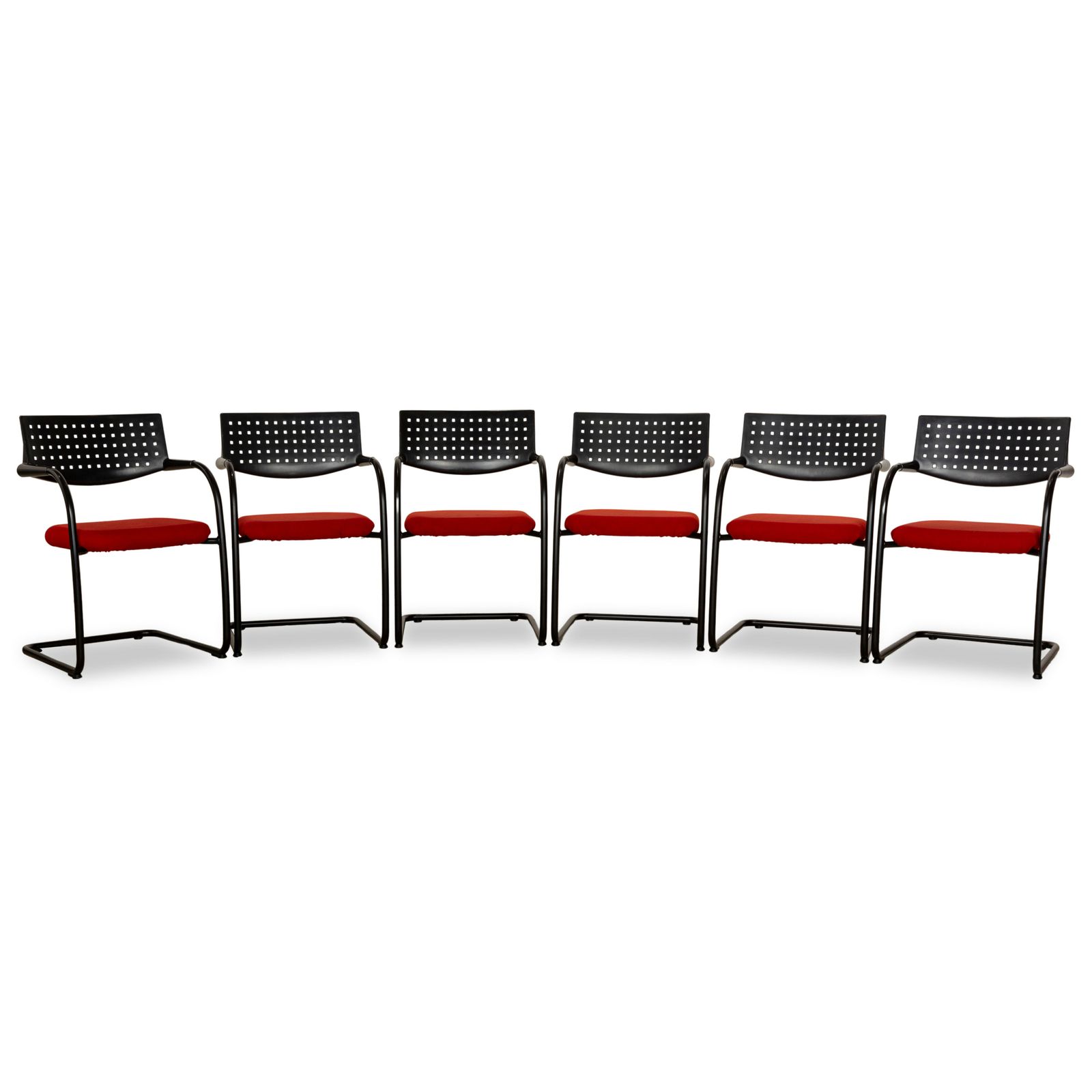 Set Van 6 Vitra Visavis Stoelen Met Rode Stof En Zwart Onderstel