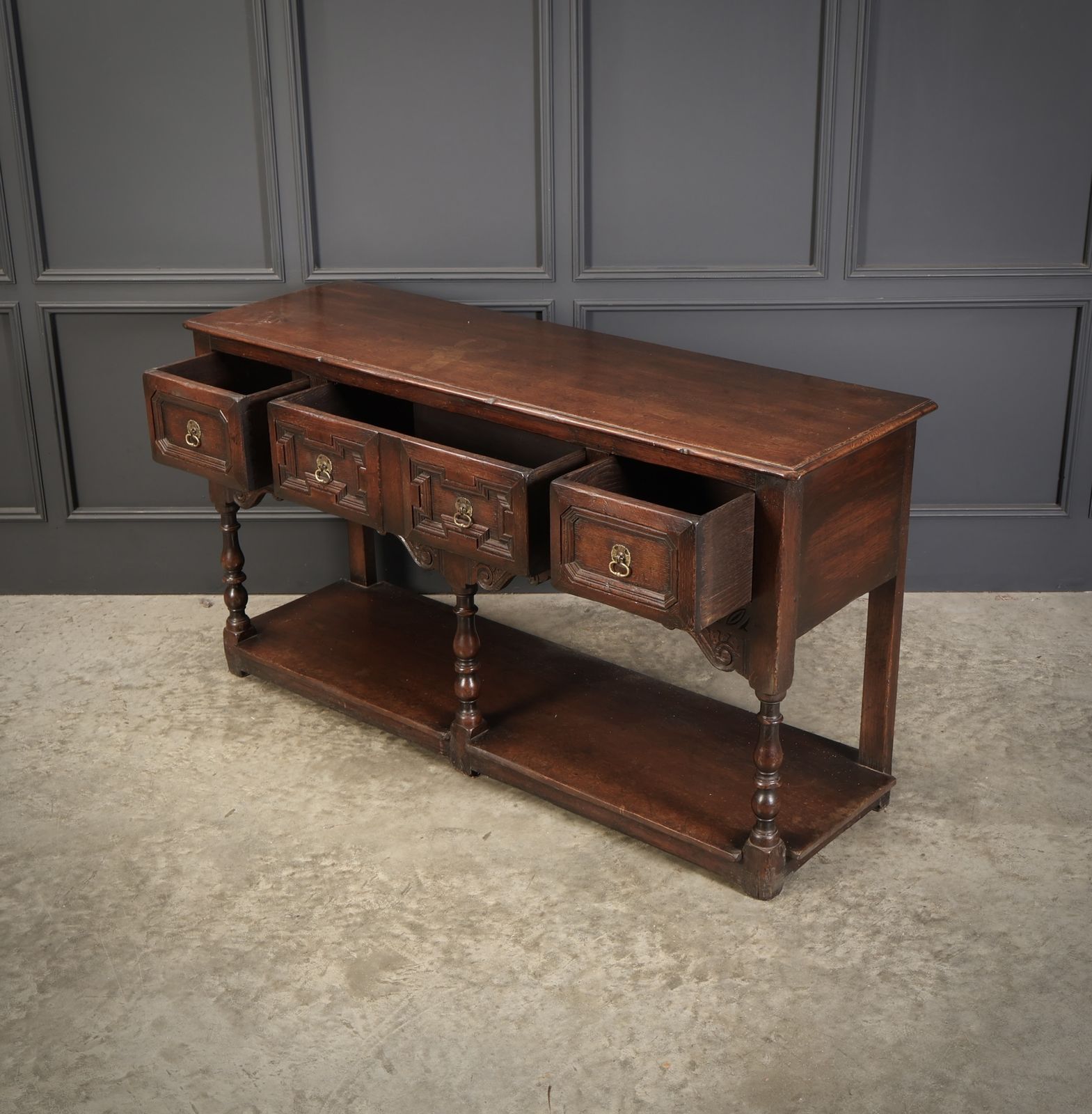 Rustic Oak Dresser Sideboard photo vinterior
