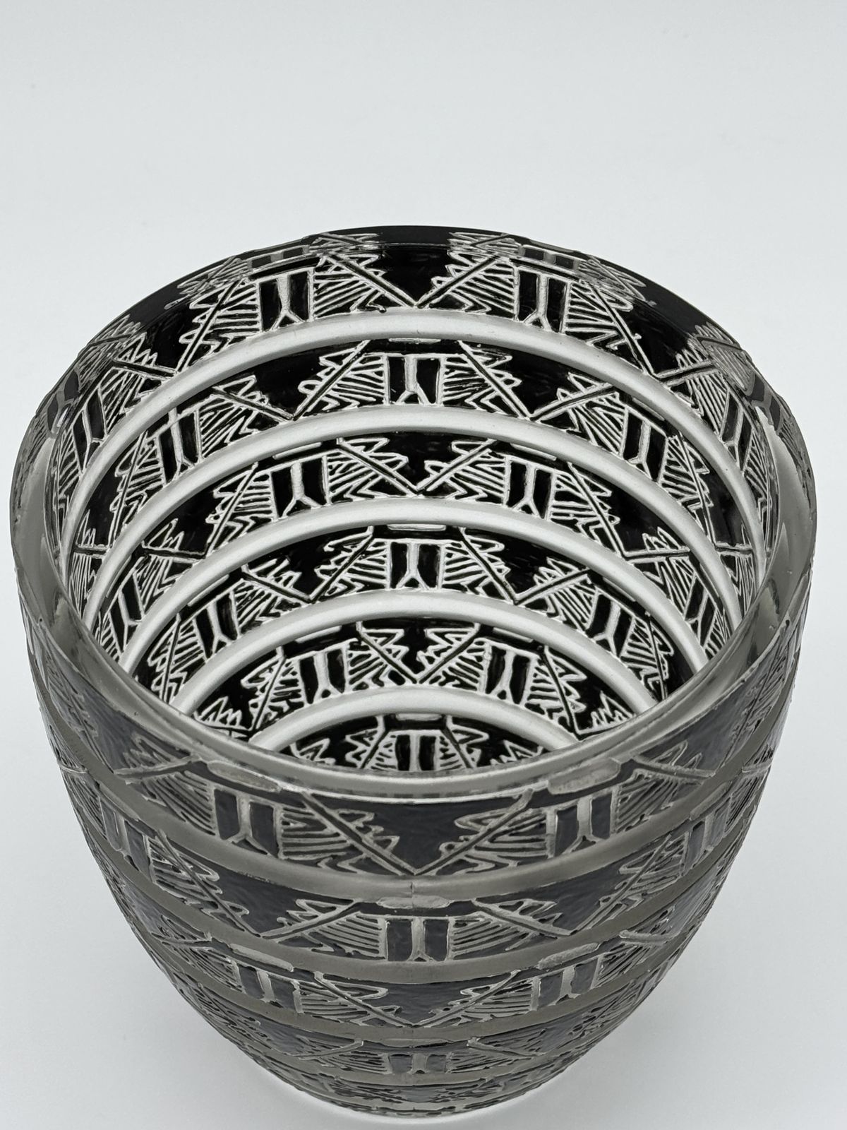 A R.Lalique Lagamar Vase In Black Enameled Glass photo Home Decor