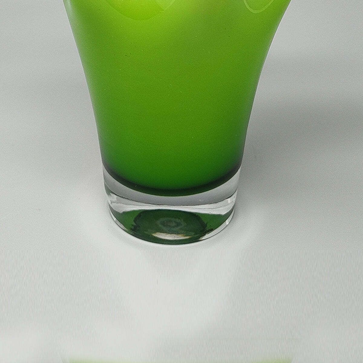 1960s Astonishing Green Vase "Fazzoletto" By Ca' Dei Vetrai In Murano Glass. Made In Italy photo vintage