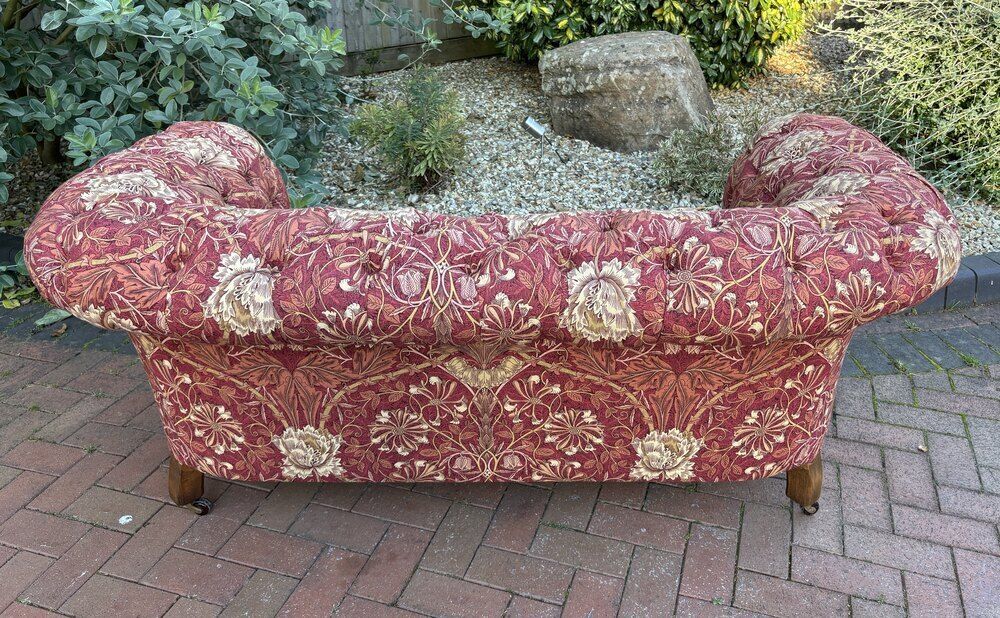 19th Century Chesterfield Sofa photo furniture