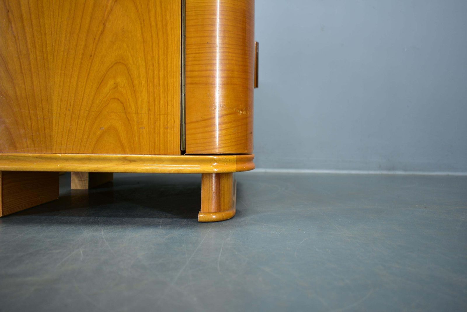 photo vinterior 1939s Pair Of Art Deco Bedside Tables, Czechoslovakia