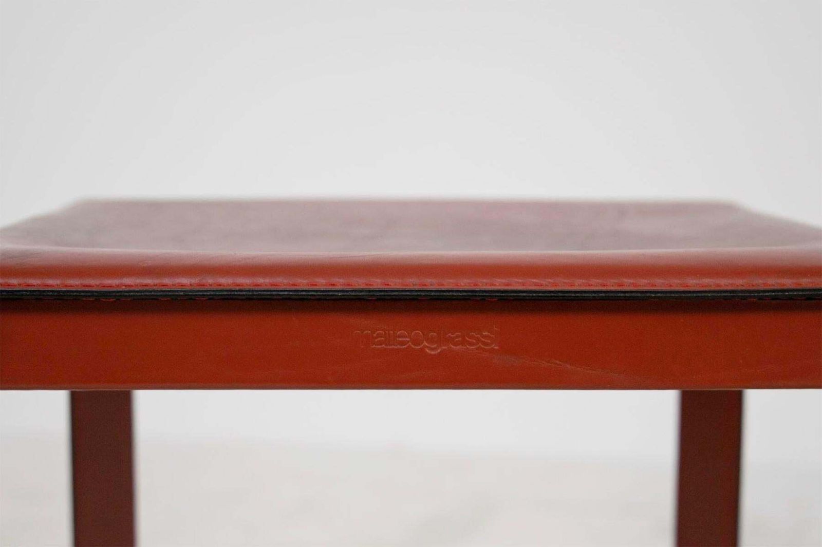 Set Of Four Chairs By Matteograssi In Leather Red Mod Sistina, Label photo vintage