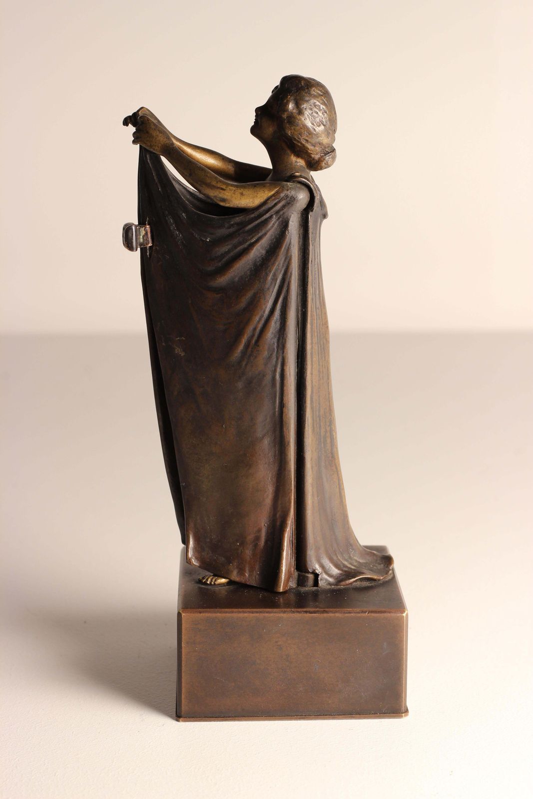 Art Deco Carl Kauba Automaton Bronze Nude With Mechanical Cape 1920’s Austria photo Art