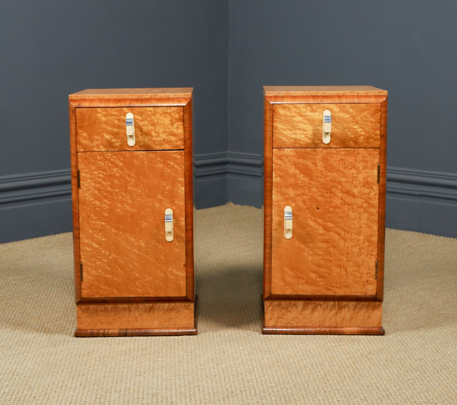 English Pair Of Art Deco Birds Eye Maple & Walnut Bedsides Cupboards Chests Cabinets Tables Nightstands (Circa 1930) photo 2295.0