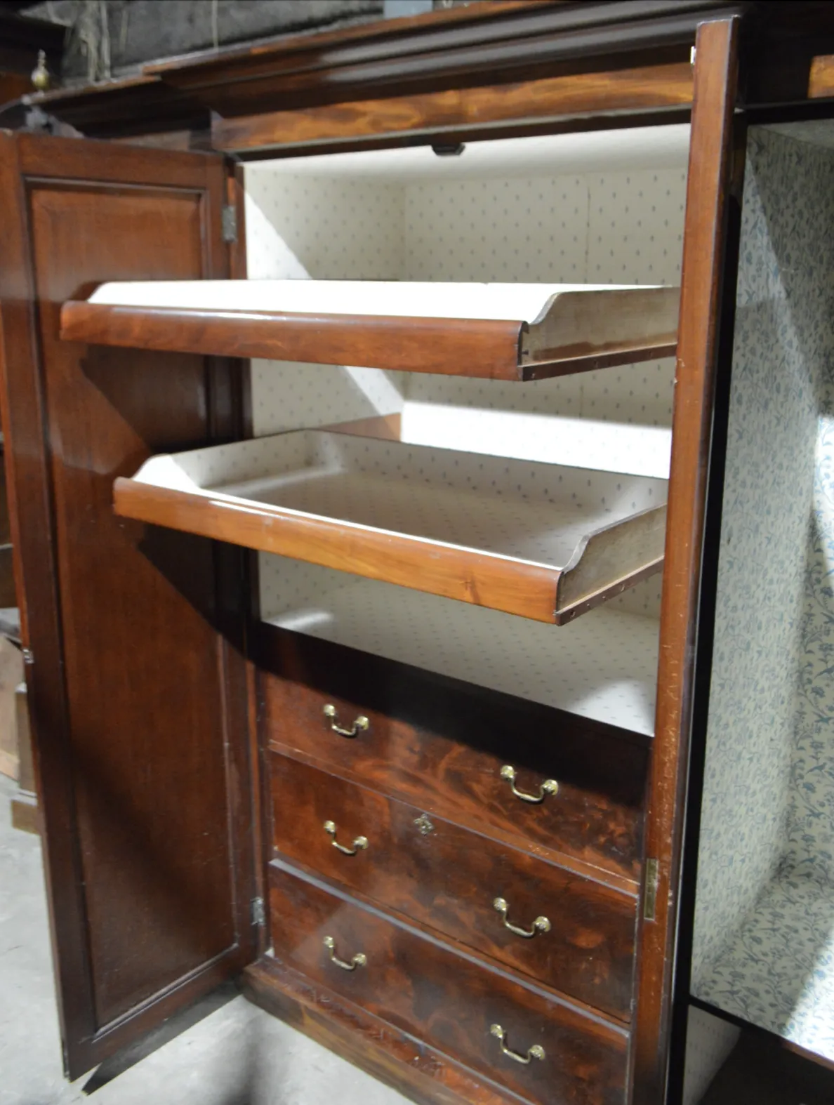 Victorian Breakfront Four Door Mahogany Wardrobe photo vinterior