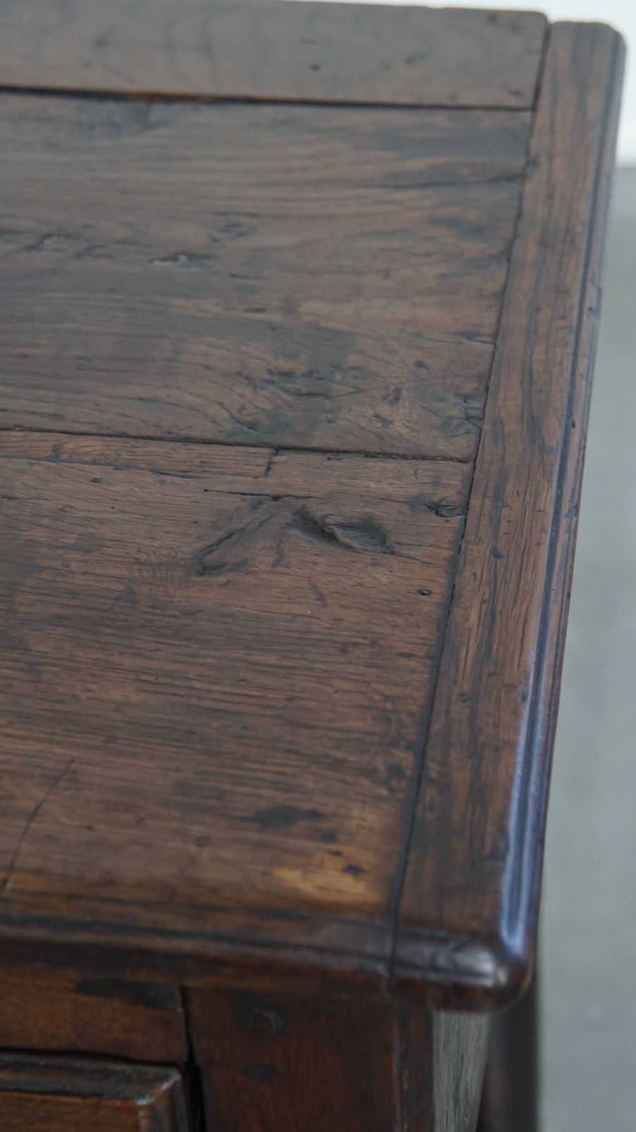 Meubels Antiek Engels Eikenhouten Dressoir/Sidetafel Uit De Eind 18e Eeuw Met Fraaie Details photo