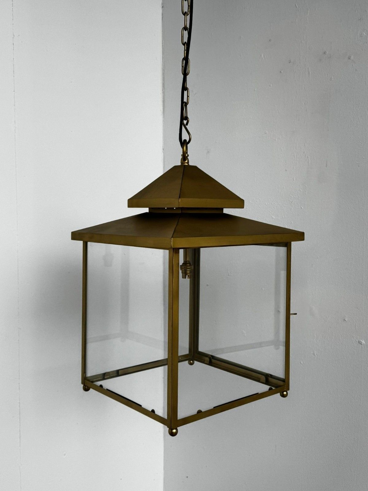 Vintage 1950 S Quality Brass Porch Lantern Delivery Available Uk 0108. photo Garden Lighting