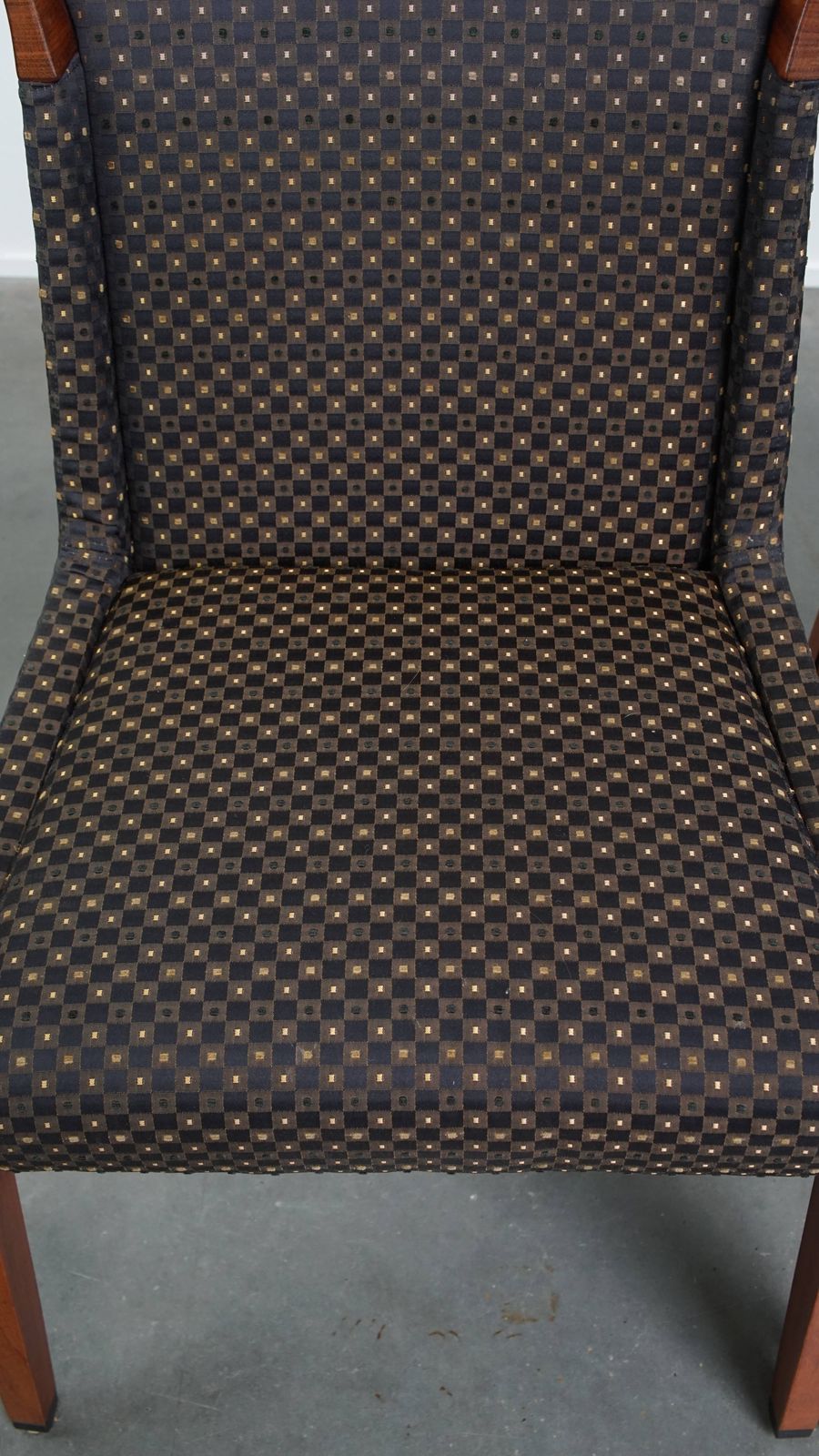 Set Van 4 Bijzondere Art Deco Eetkamerstoelen photo vinterior