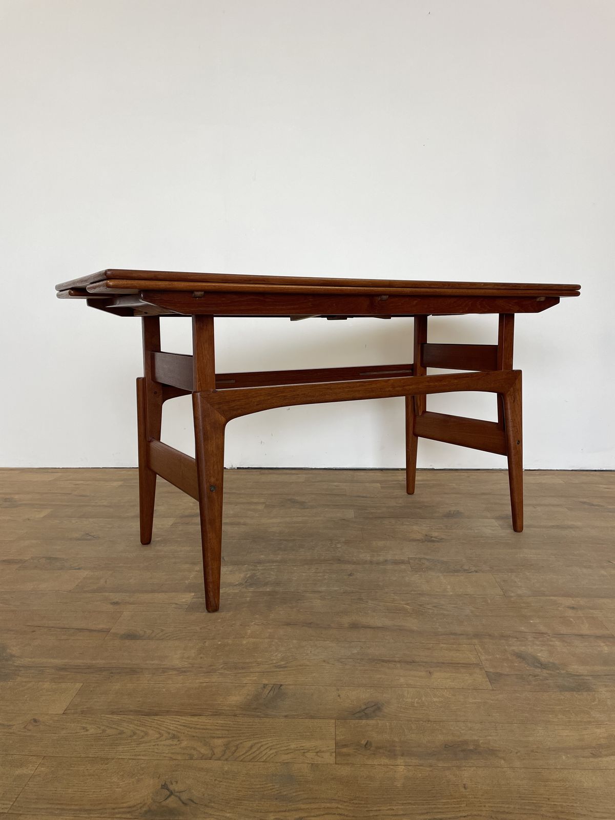 photo furniture Mid Century Danish Trioh Teak Metamorphic Elevator Table – 1960s