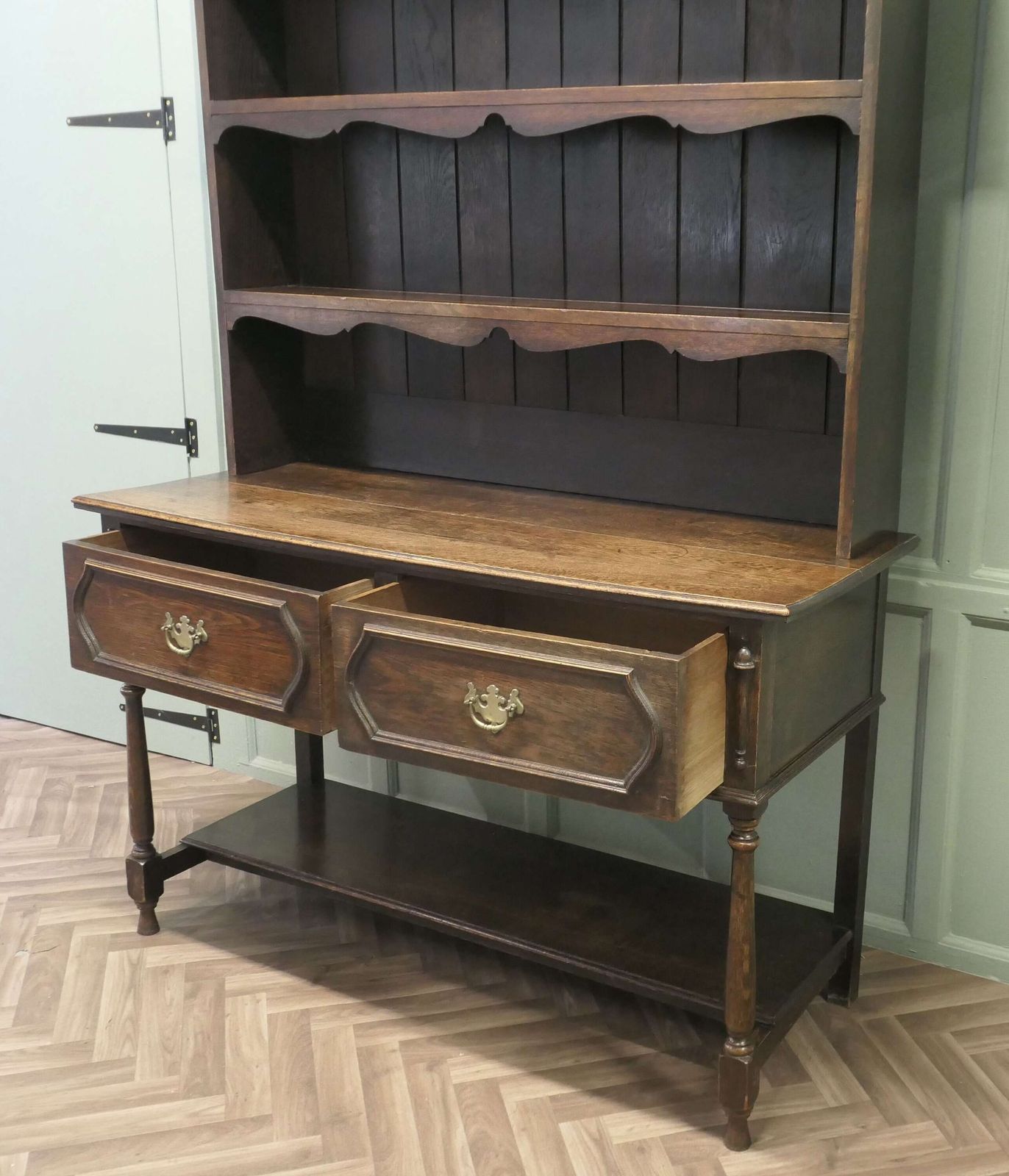 Gothic Country Solid Oak Welsh Dresser photo buy