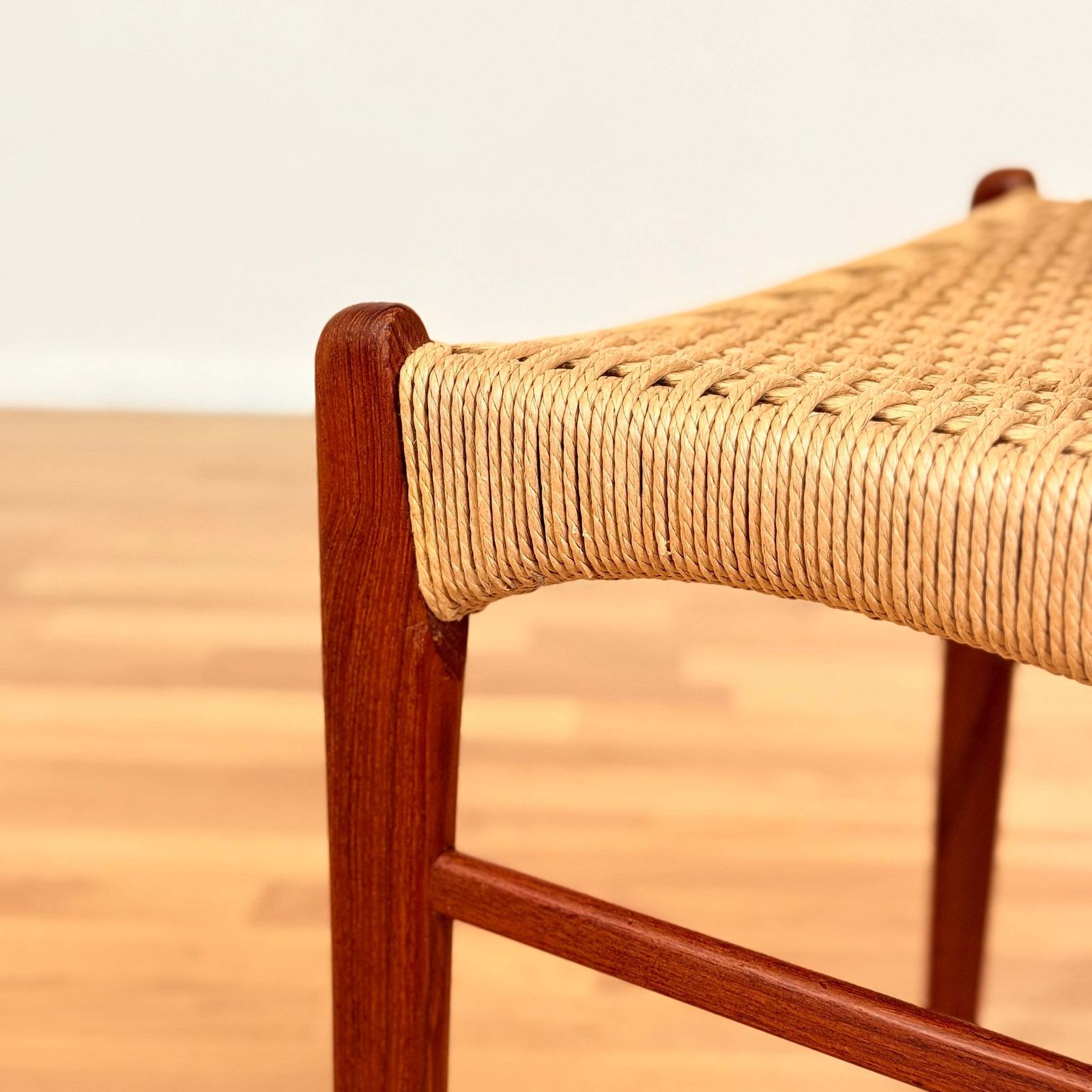 photo furniture Single Dining Chair In Teak By Arne Wahl Iversen For Glyngøre Stolefabrik, Model 'Gs60'