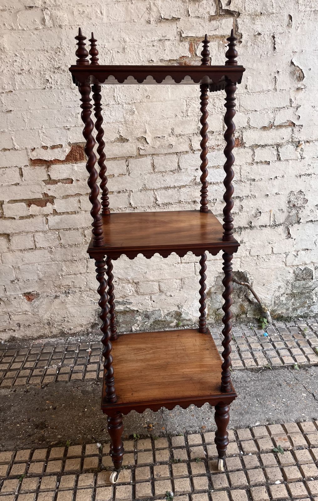 photo vinterior Antique Mahogany  Three Tiered Barley Twist Etagere Whatnot