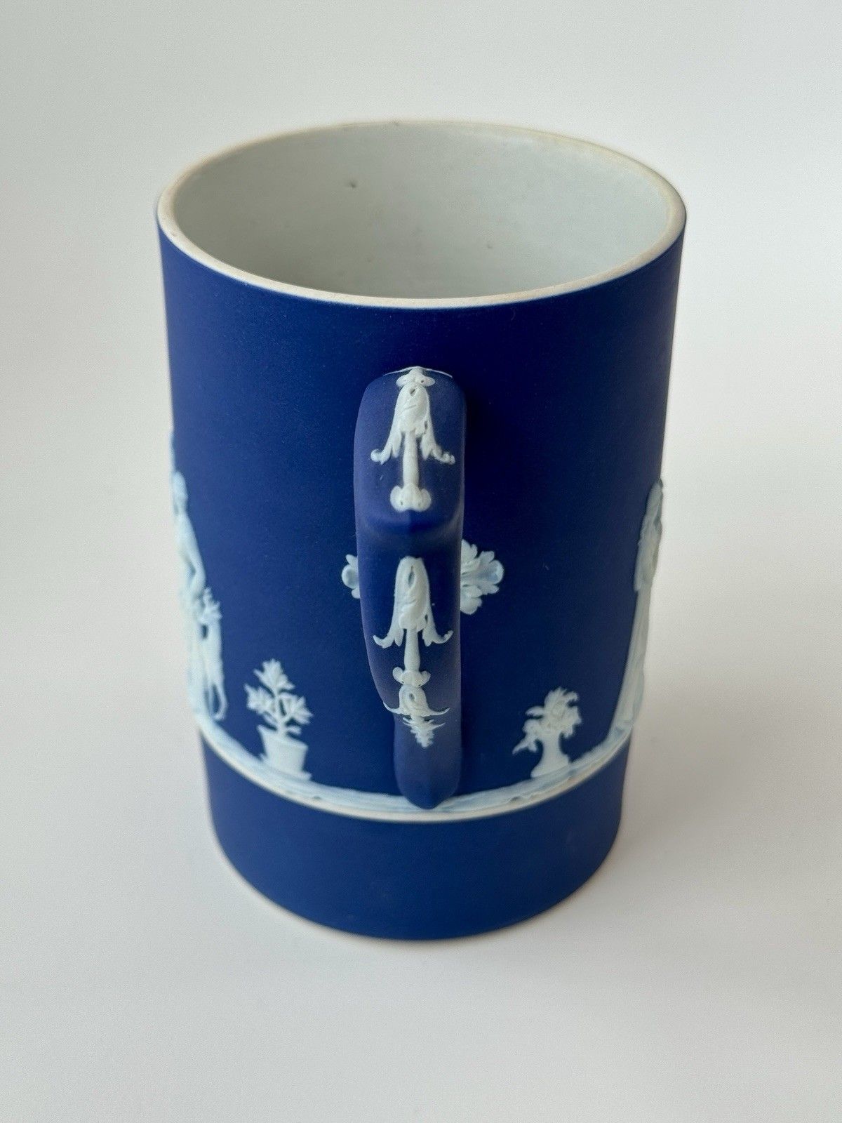 50.0 Antique Wedgwood Blue Jasperware Tankard 1903 A/F photo