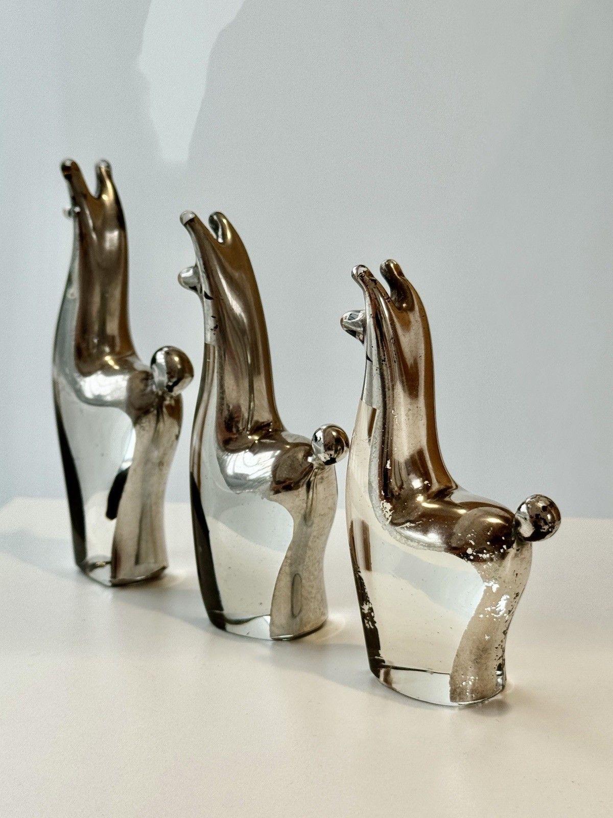 photo vinterior Set Of 3 Seclen Artesanos Peru Art Blown Glass Llama Figurines W/ Silver Overlay
