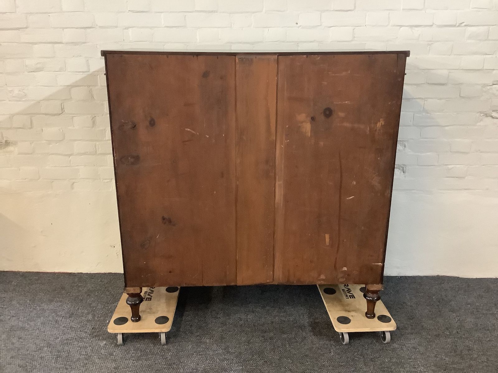 photo furniture Victorian Flamed Mahogany Scotch Chest Of Drawers.
