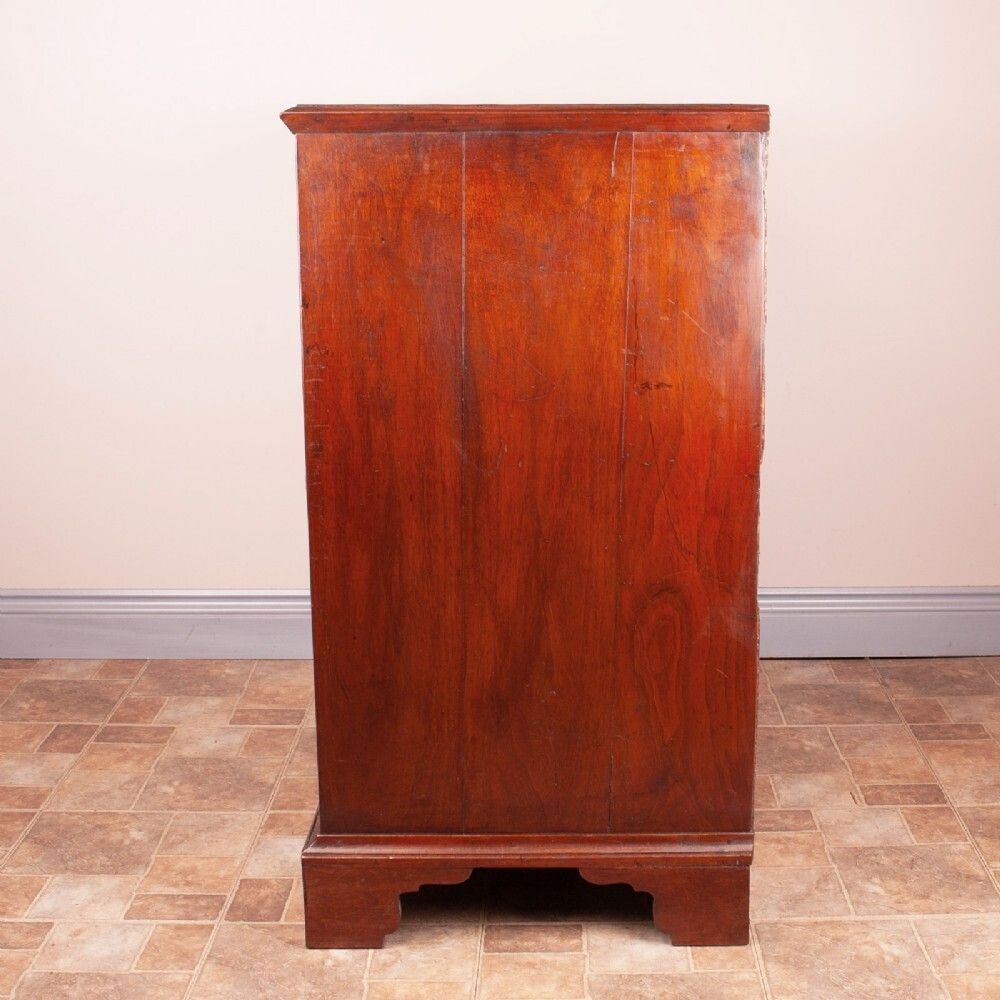Early Georgian Walnut Chest Of Drawers photo vinterior