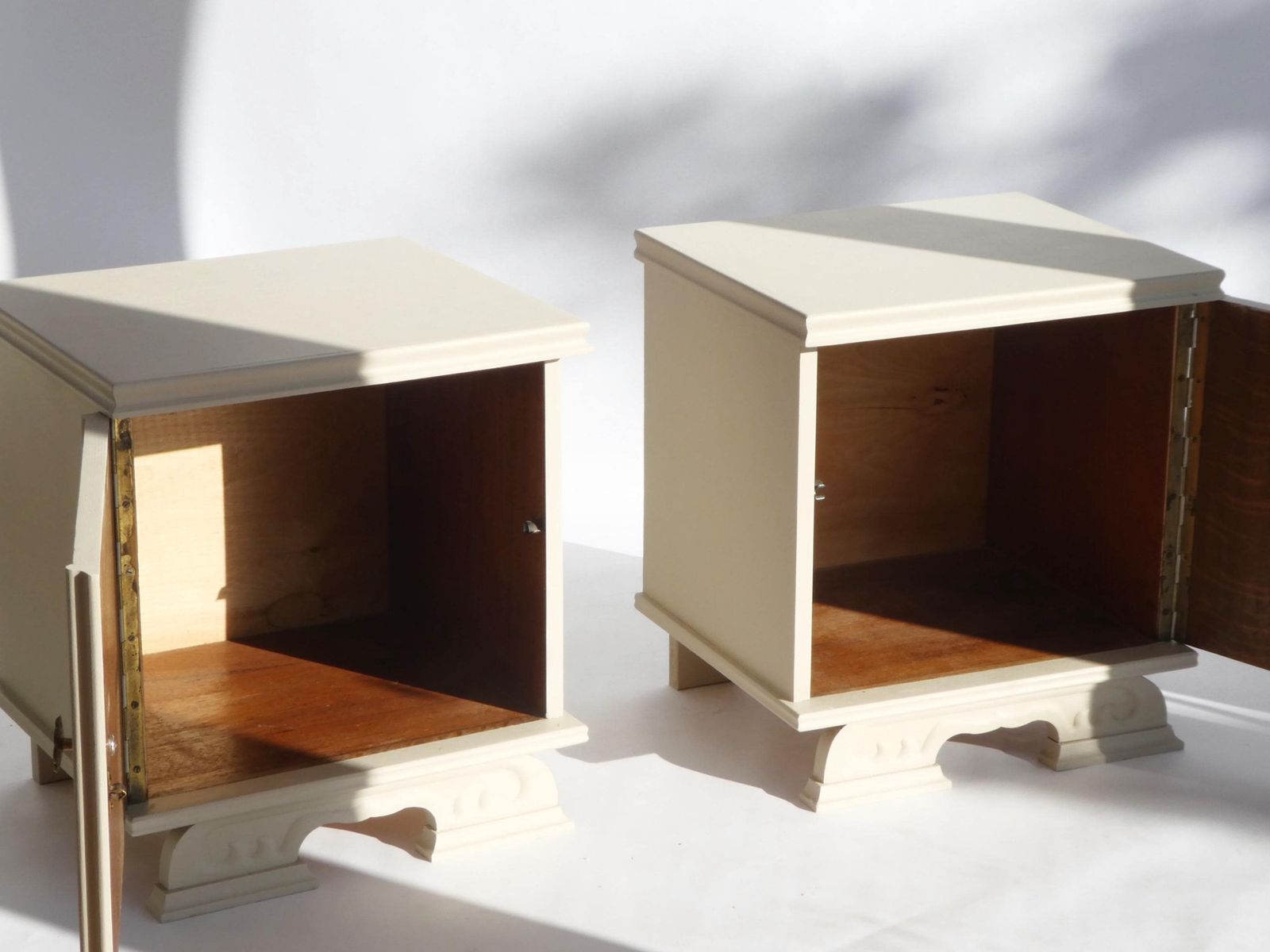 Antique Shabby Chic Pair Of Nightstands, Set Of Art Deco Ivory Wooden Bedside Tables With Carved Details And Brass Knobs photo buy