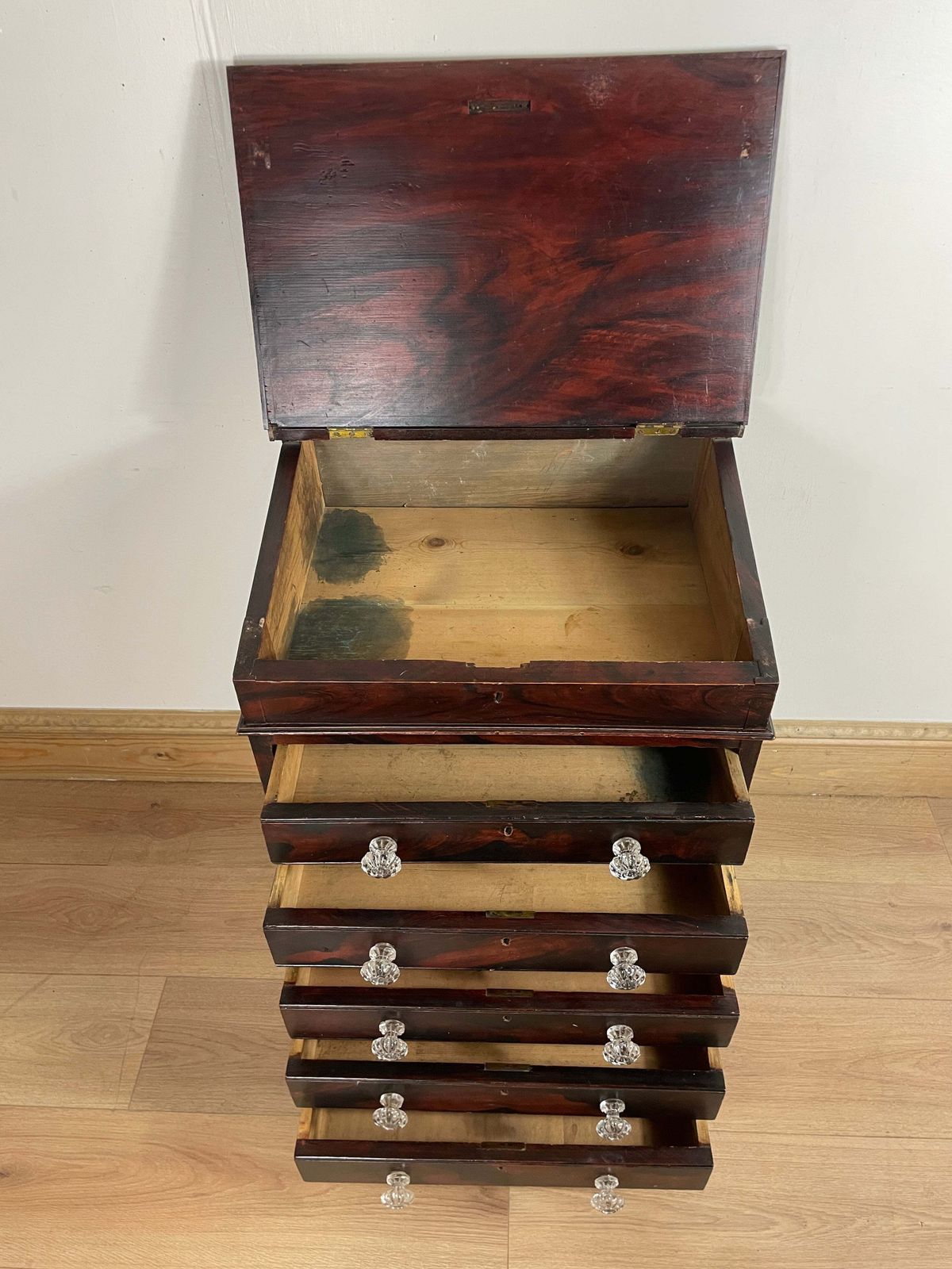 Victorian Original Painted Pine 5 Drawer Desk. photo vinterior