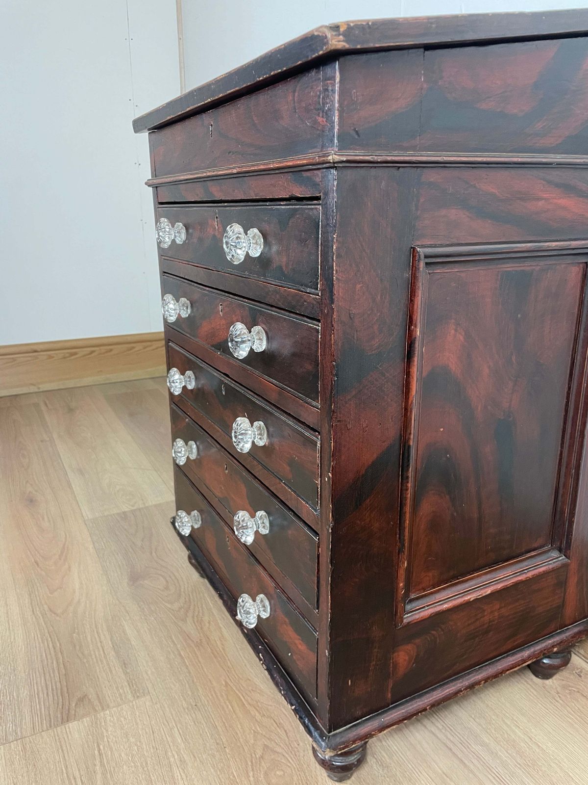 photo buy Victorian Original Painted Pine 5 Drawer Desk.