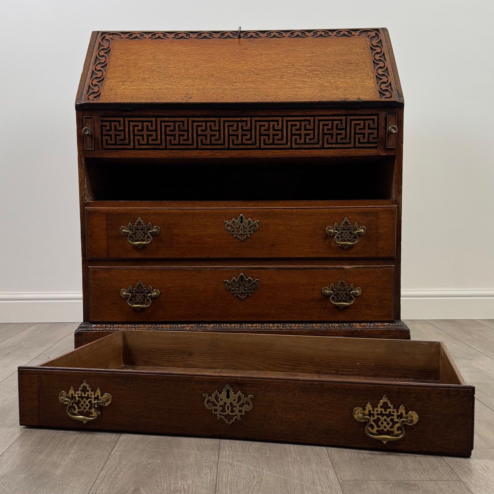 625.0 Antique 18th Century Good Quality Bureau In Golden Oak photo