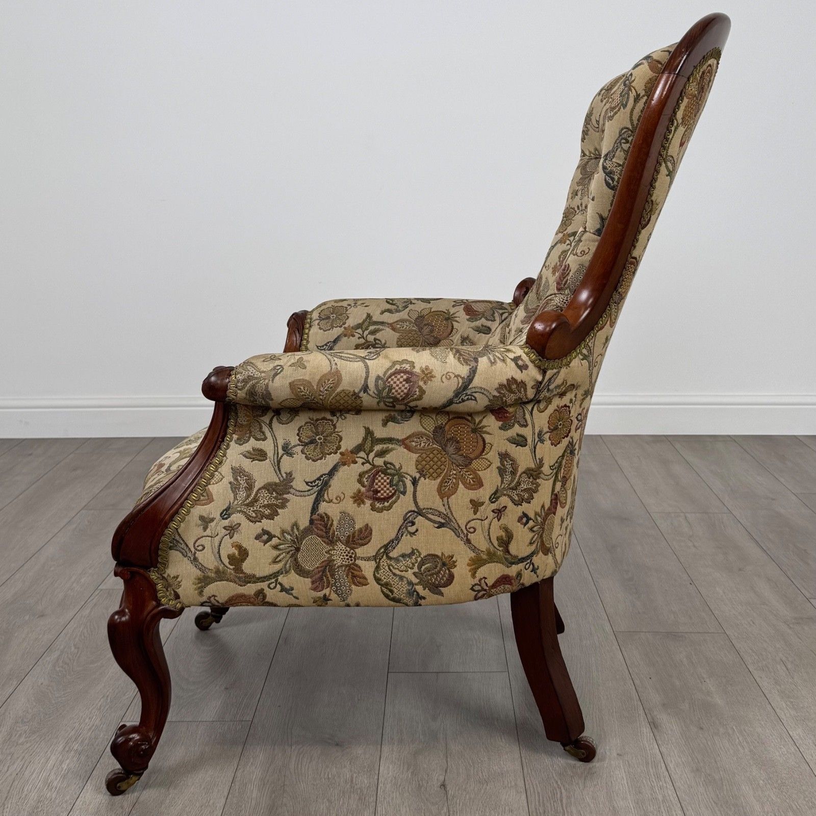 Antique 19th Century Fine Quality Armchair In Walnut photo furniture