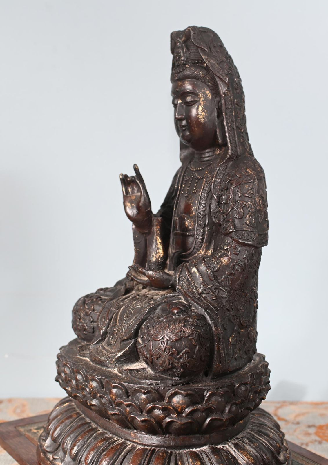 Antique Bronze Buddha Statue Guanyin Kwan Yin Bodhisattva Of Compassion Sculpture photo Art