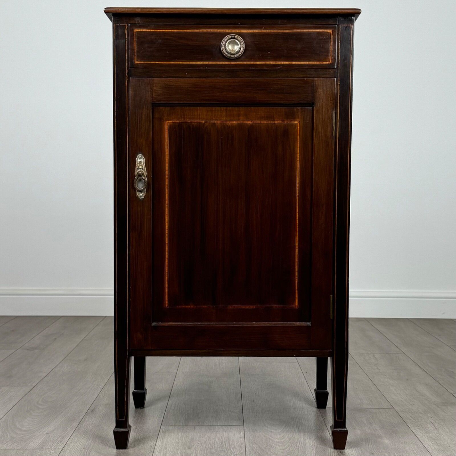 Antique 20th Century Inlaid Cabinet In Mahogany