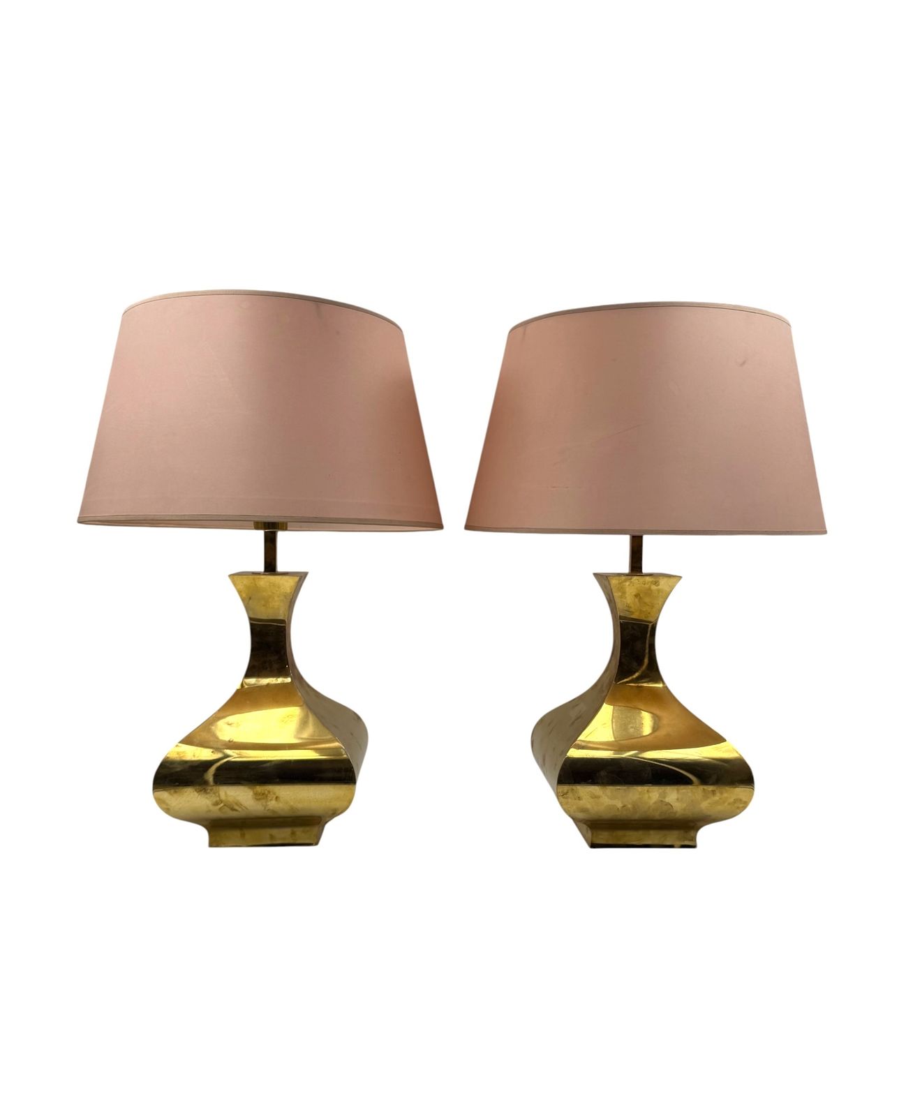 photo vintage Hollywood Regency Set Of 2 Brass Table Lamps Mod. Piramide, High Society Italy 1970s