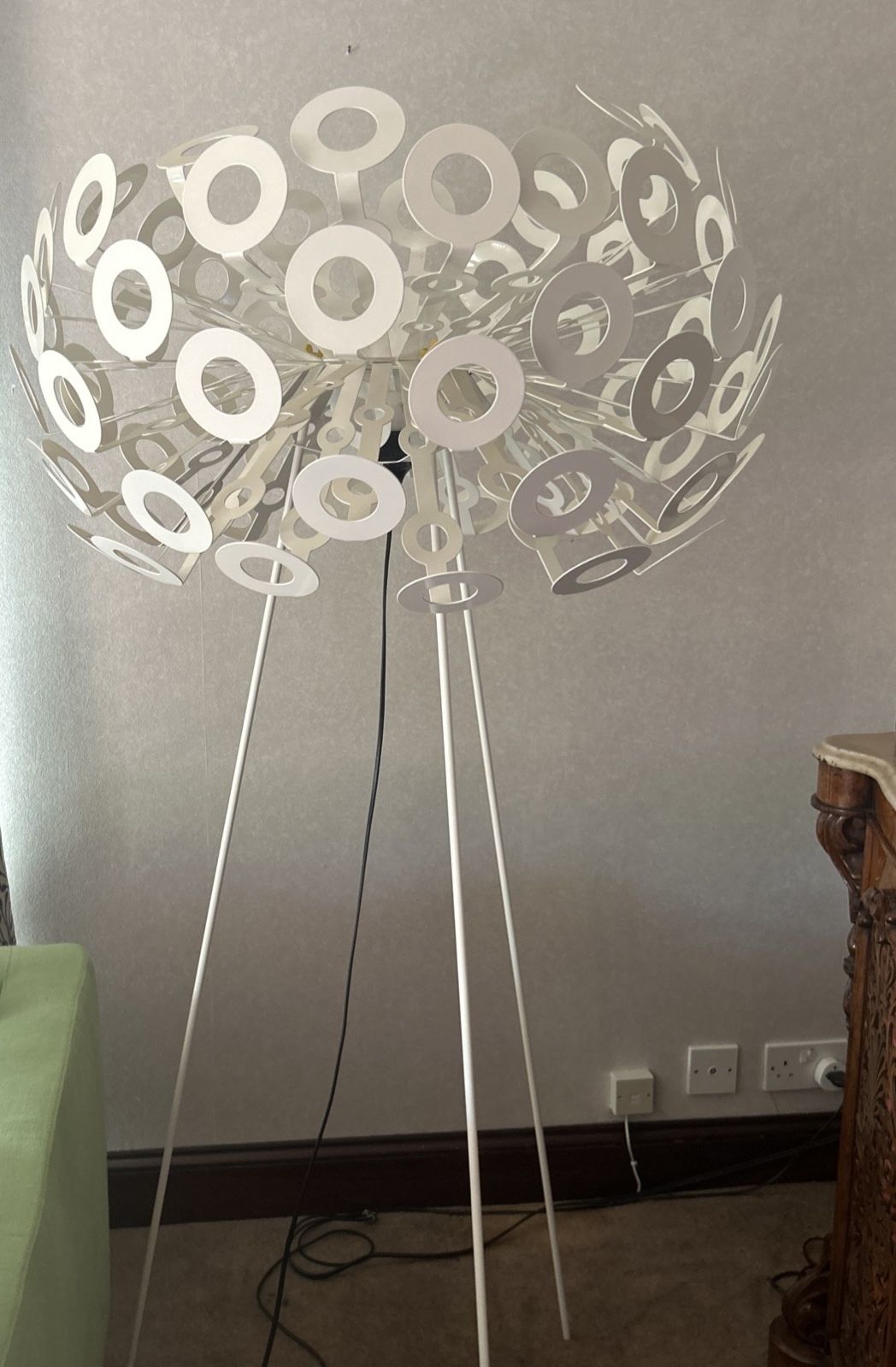Moooi Iconic Dandelion Floor Lamp Designed By Richard Hutten photo vinterior