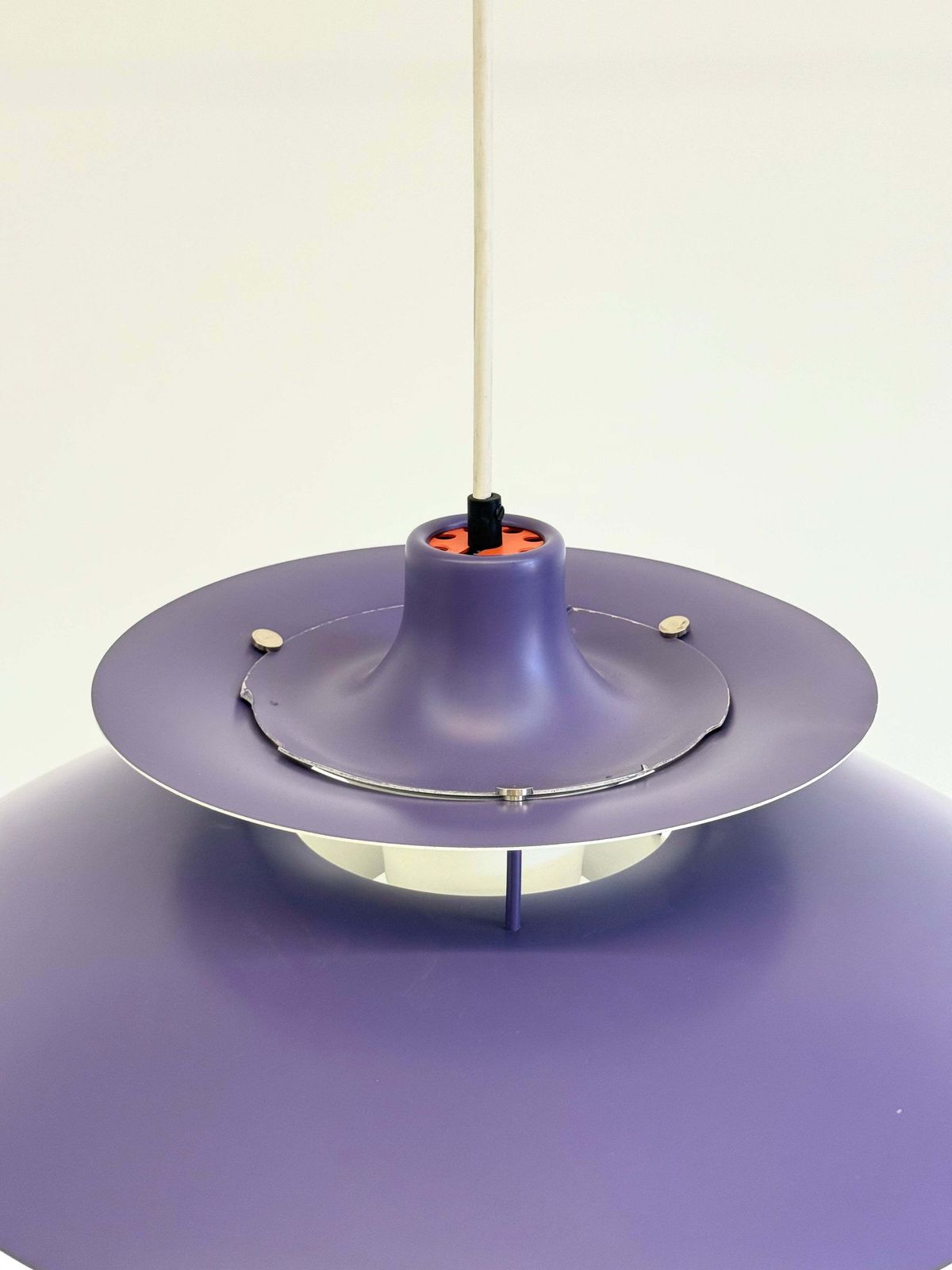 photo vinterior Ph5 Pendant Lamp Purple By Poul Henningsen For Louis Poulsen