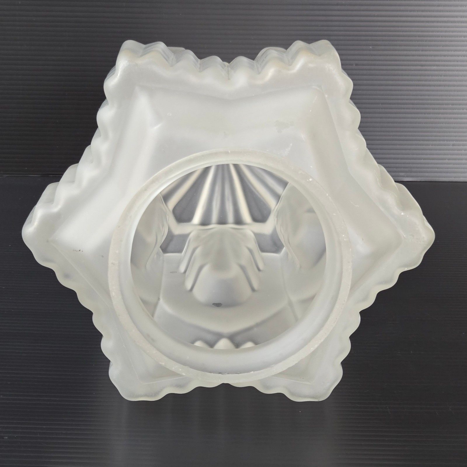 323.0 Art Deco 1920 1930 Streamline Skyscraper Opaque Glass Lampshade Globe 20s 30s photo