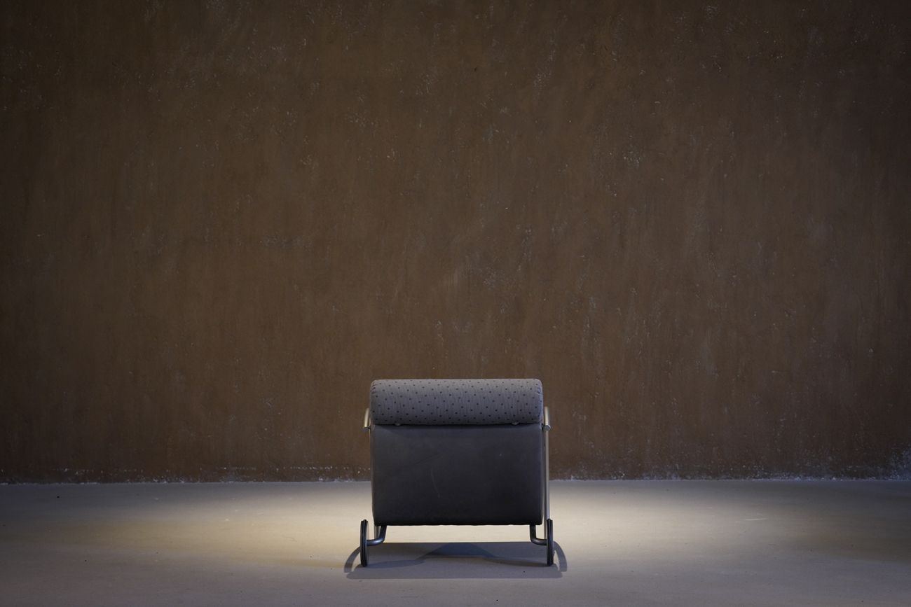 photo buy Sale !  Cor Zyklus Chair And Ottoman By Peter Maly, Germany 1980’s