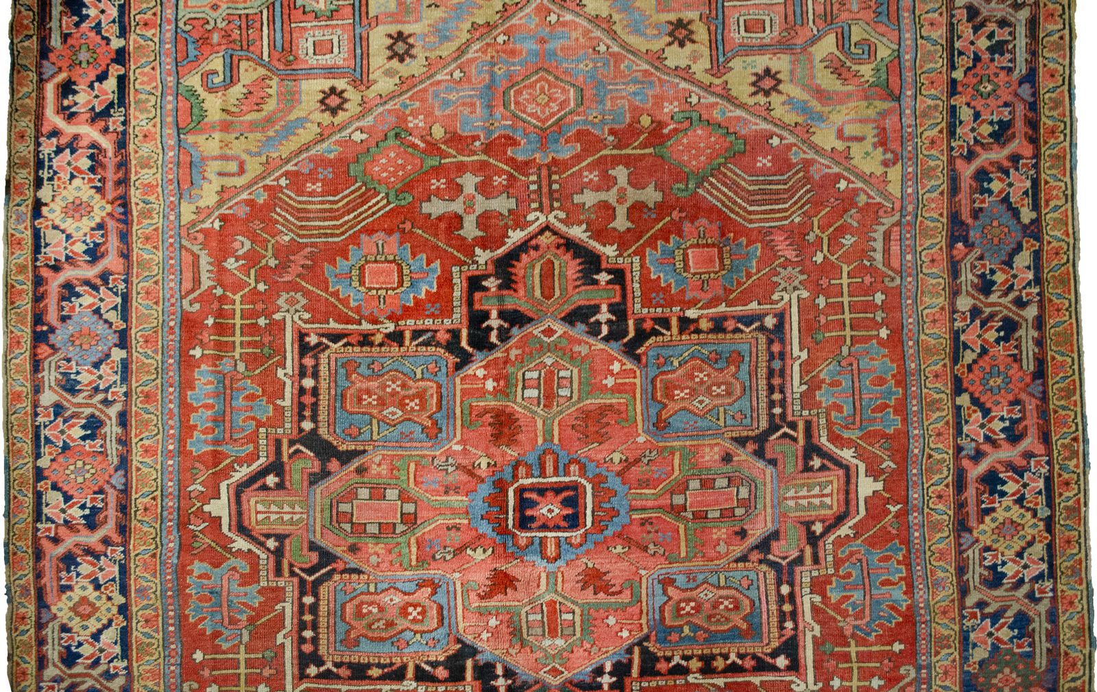 Antique Bakhshayesh Carpet 380x294cm photo Textiles