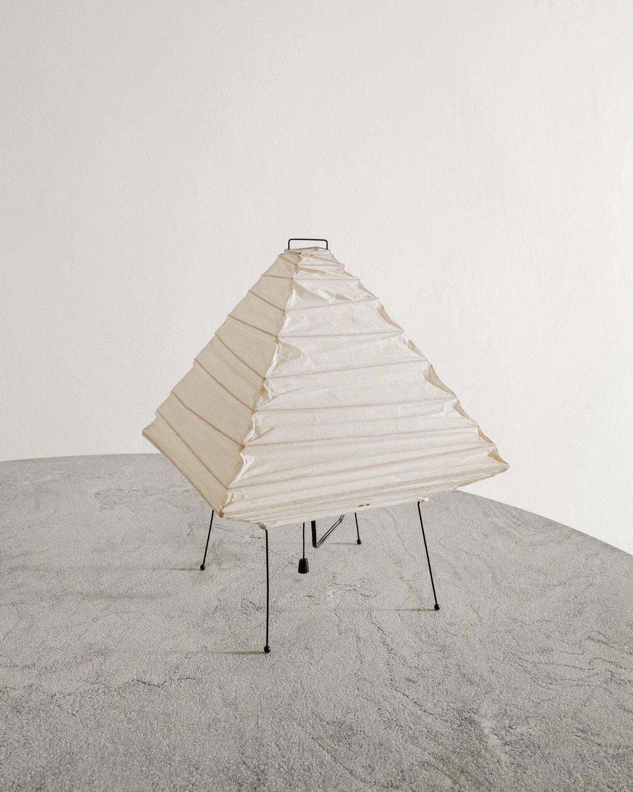 Vintage & Original Mid Century "5x" Table Lamp In Washi Paper By Isamu Noguchi For Ozeki & Co Japan, 1960s photo for sale