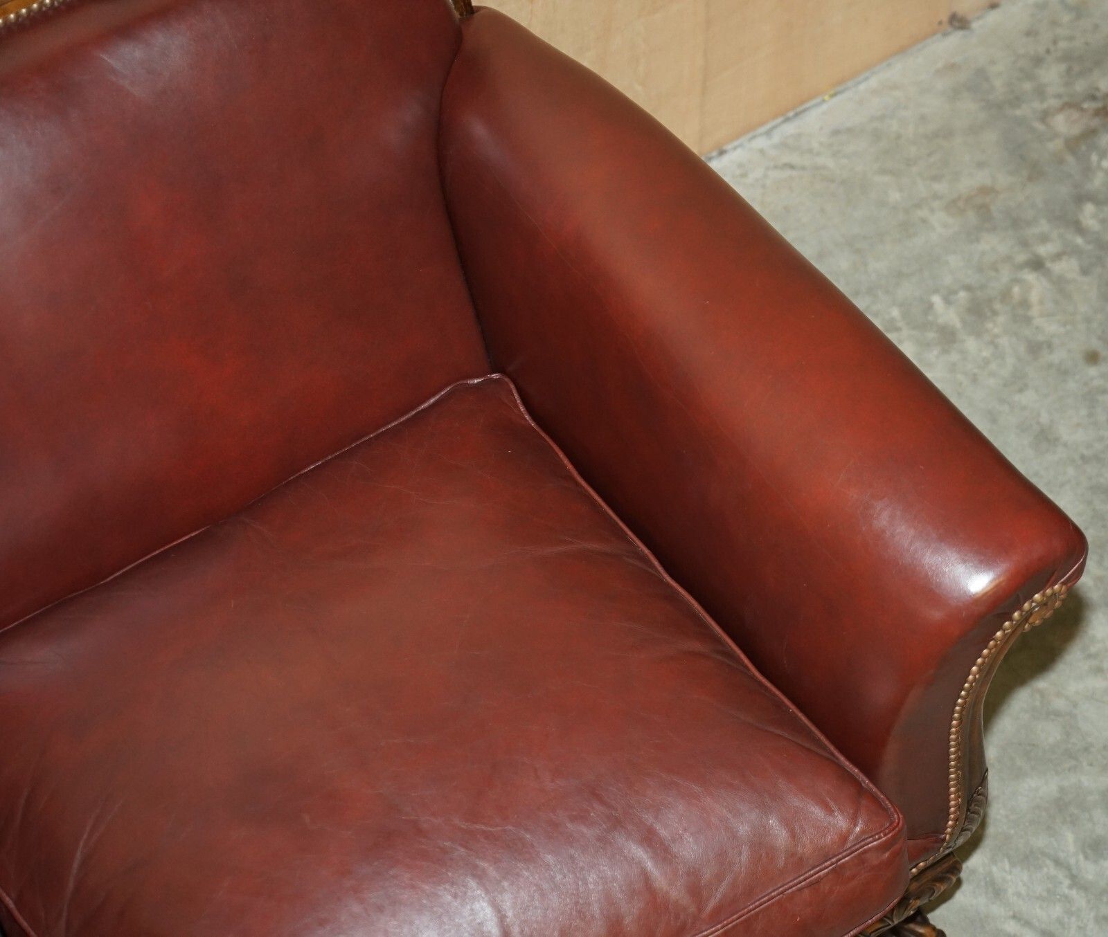 photo buy Important Antique Victorian Claw & Ball Feet Brown Leather Walnut Club Sofa