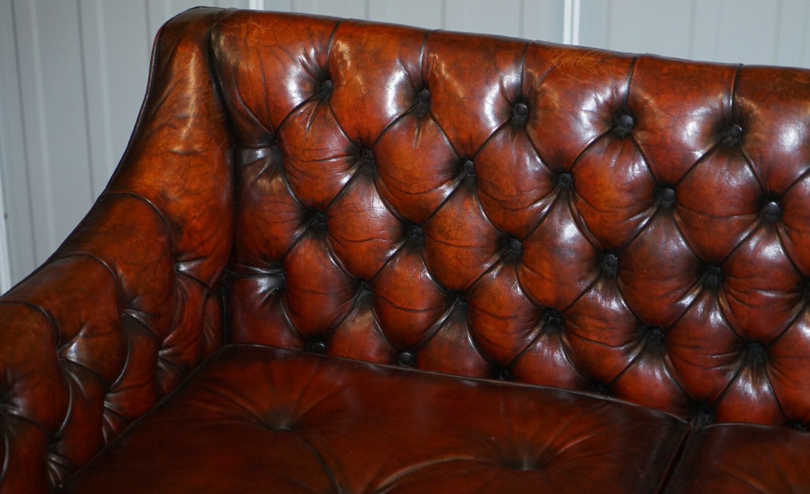 135cm Wide Circa 1900 Fully Restored Whisky Brown Leather Lutyen's Viceroy Sofa photo buy