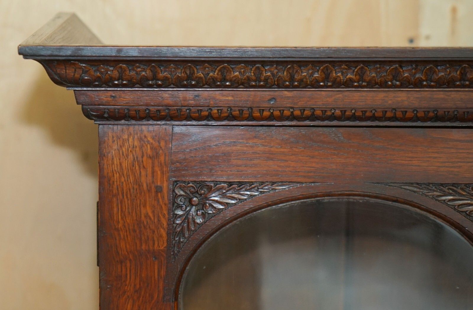 Important Carved Bookcase Cabinet From The Bate Collection In Oxford University photo for sale