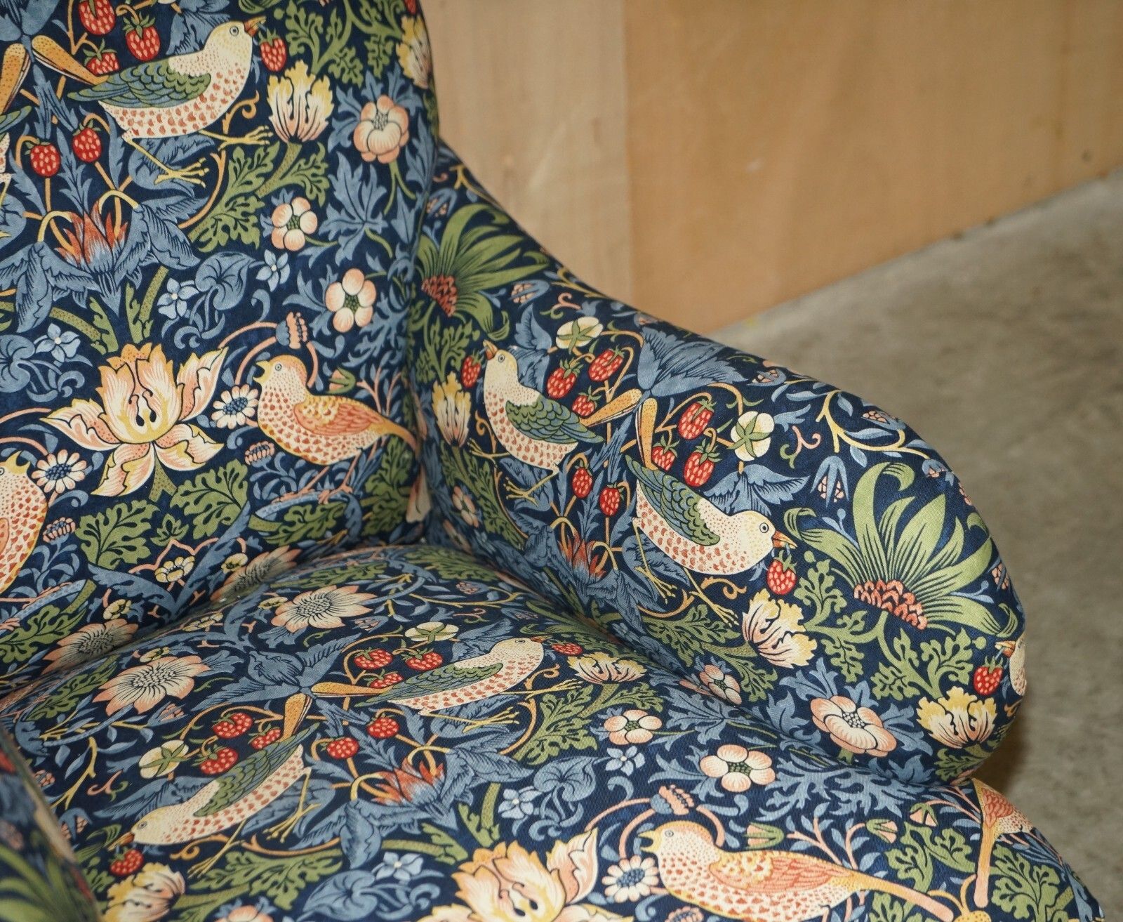 7500.0 Antique Howard & Sons Bridgewater Armchair William Morris Strawberry Thief photo