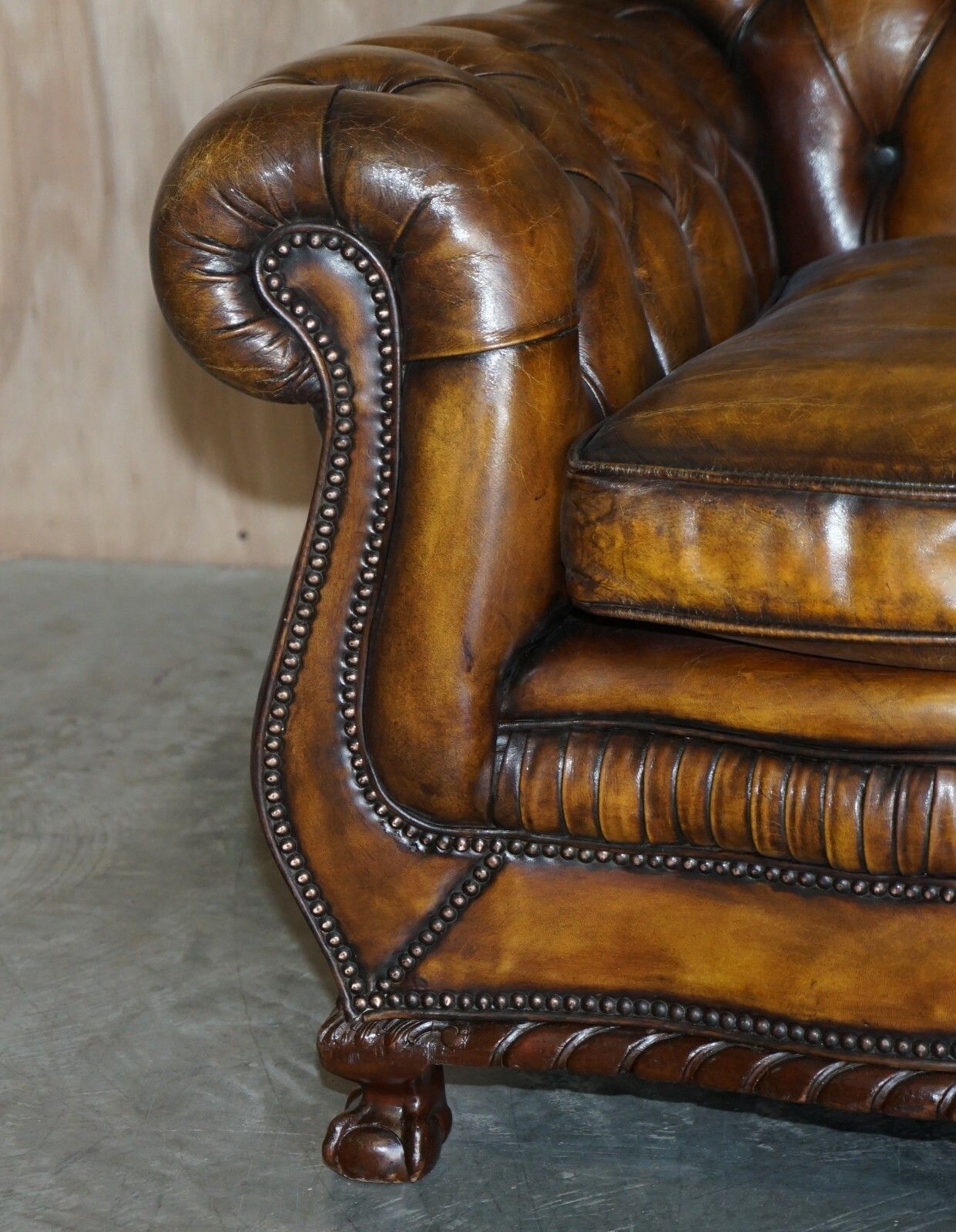 Antique Pair Of Thomas Chippendale Style Chesterfield Brown Leather Armchairs photo vinterior