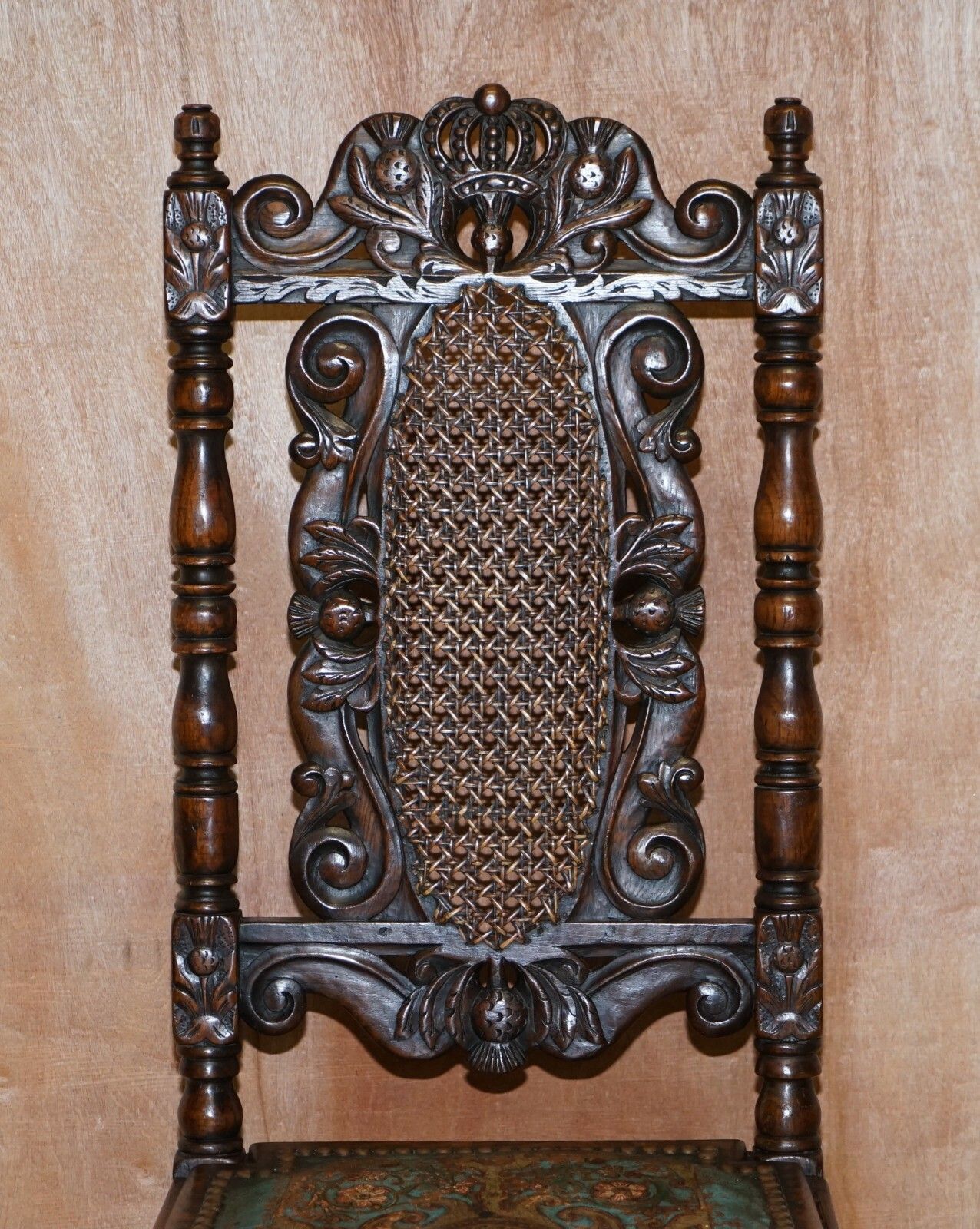 Eight Carved Jacobean Throne Dining Chairs Hand Painted & Embossed Leather Seats photo vinterior
