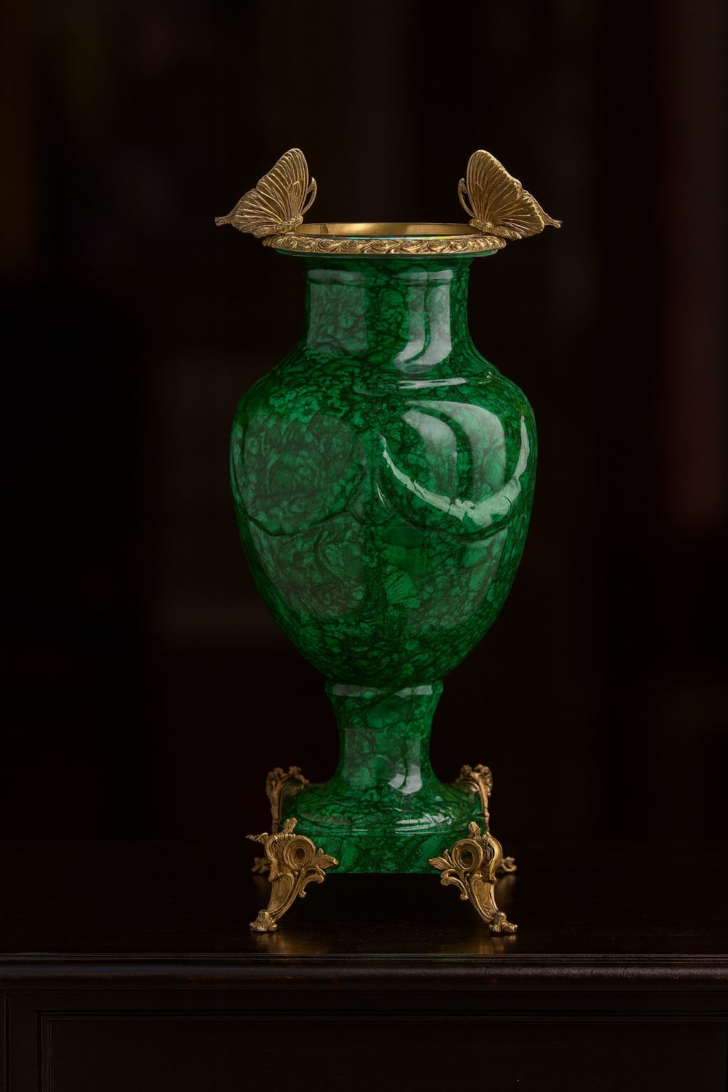 Porcelain And Bronze Vase With Butterflies – A Symbol Of Elegance And Transformation