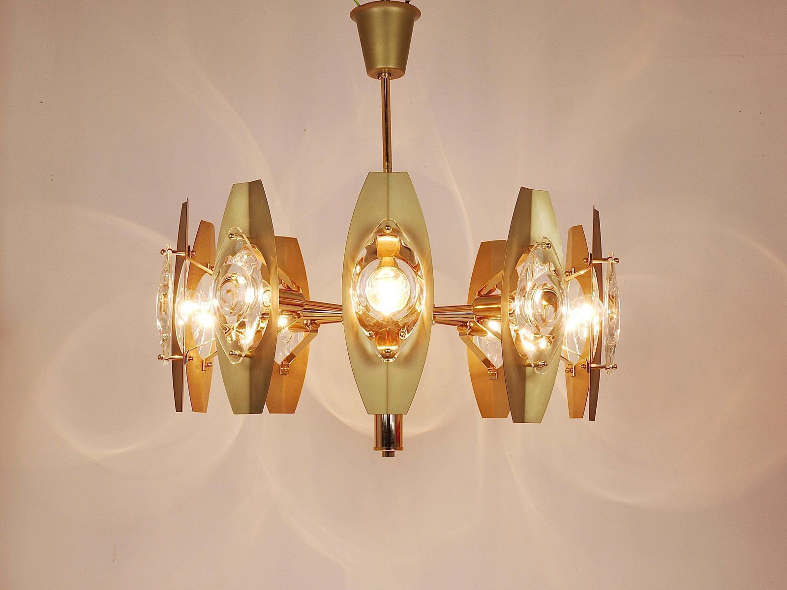 Oscar Torlasco 25“ Brass Chandelier With Optical Prism Lenses, Italy, 1970s photo buy
